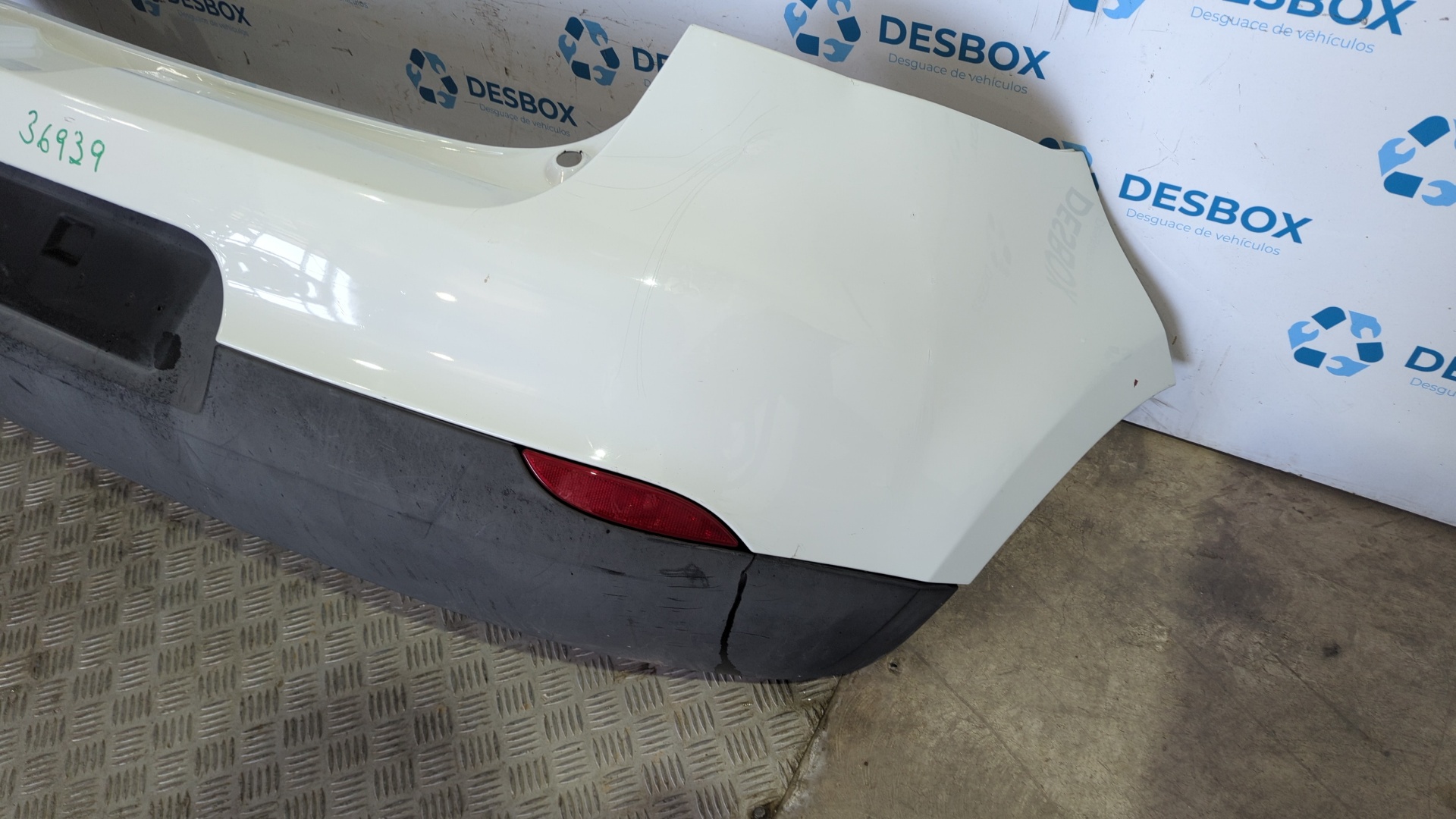PARAGOLPES TRASERO RENAULT MEGANE III BERLINA 5 P - vista 2