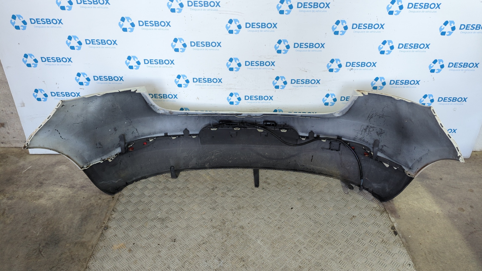 PARAGOLPES TRASERO RENAULT MEGANE III BERLINA 5 P - vista 4