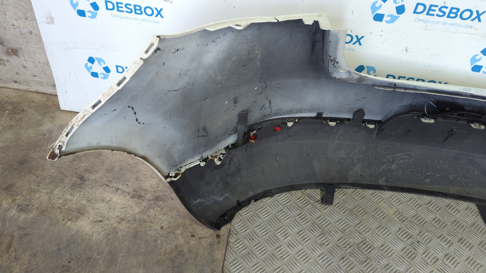 PARAGOLPES TRASERO RENAULT MEGANE III BERLINA 5 P - vista 3
