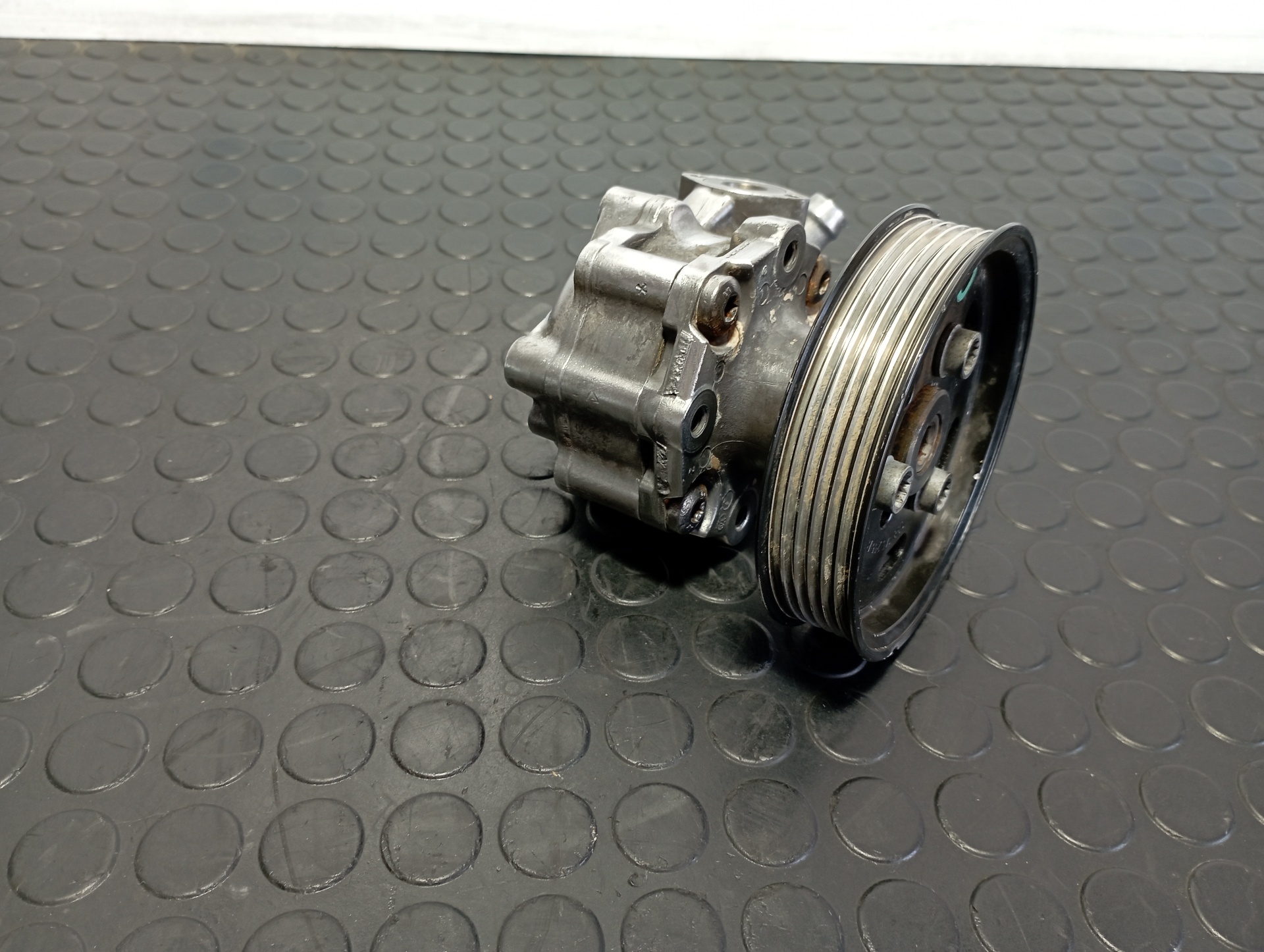 BOMBA DIRECCION AUDI Q5 (8R) - vista 2