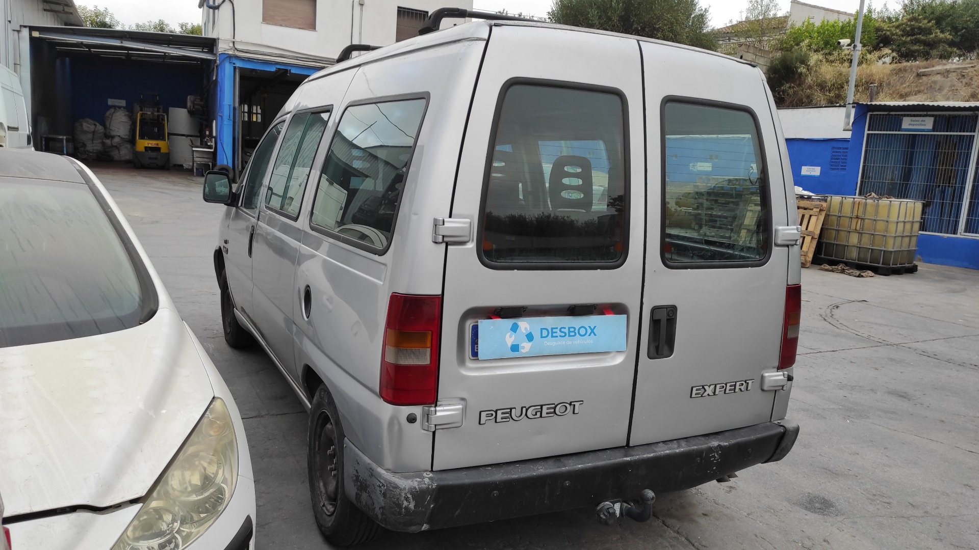 REJILLA DELANTERA PEUGEOT EXPERT KOMBI - vista 4