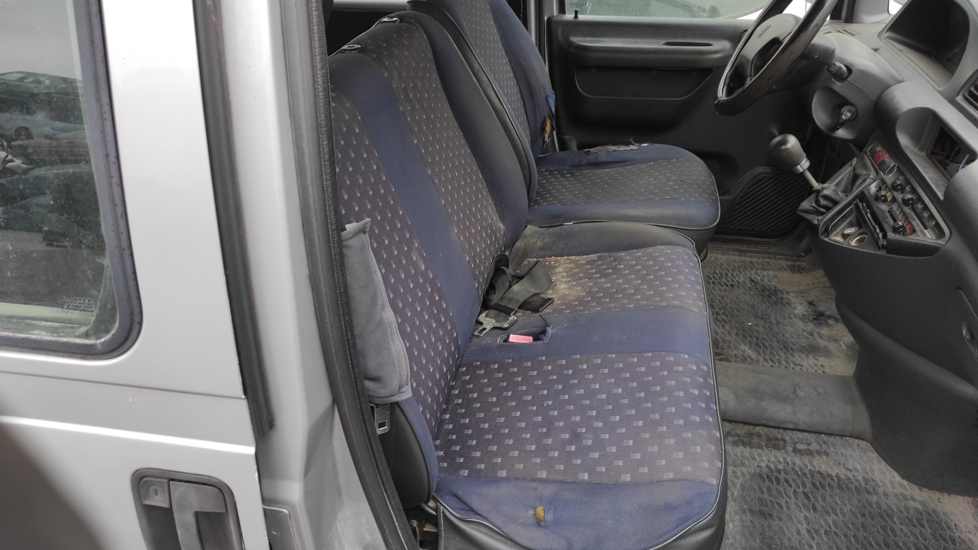 REJILLA DELANTERA PEUGEOT EXPERT KOMBI - vista 11