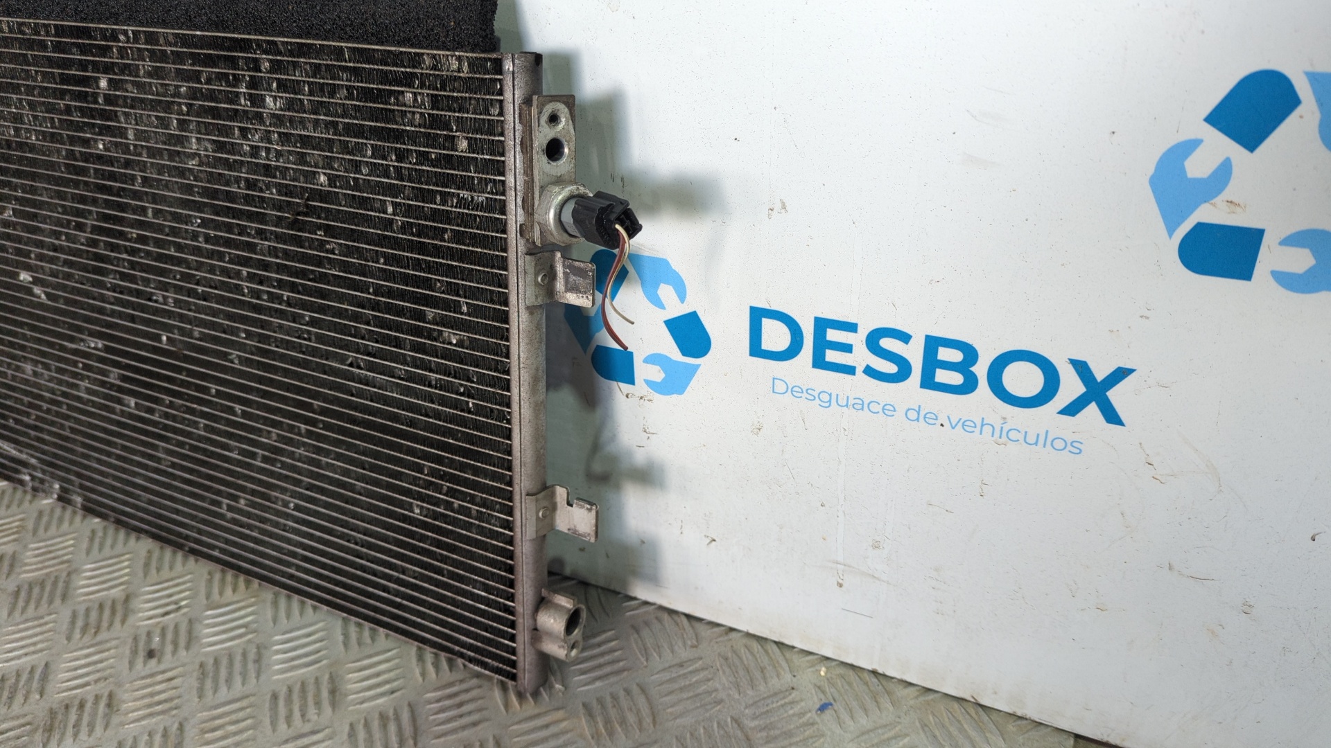 CONDENSADOR / RADIADOR  AIRE ACONDICIONADO RENAULT MEGANE III BERLINA 5 P - vista 2