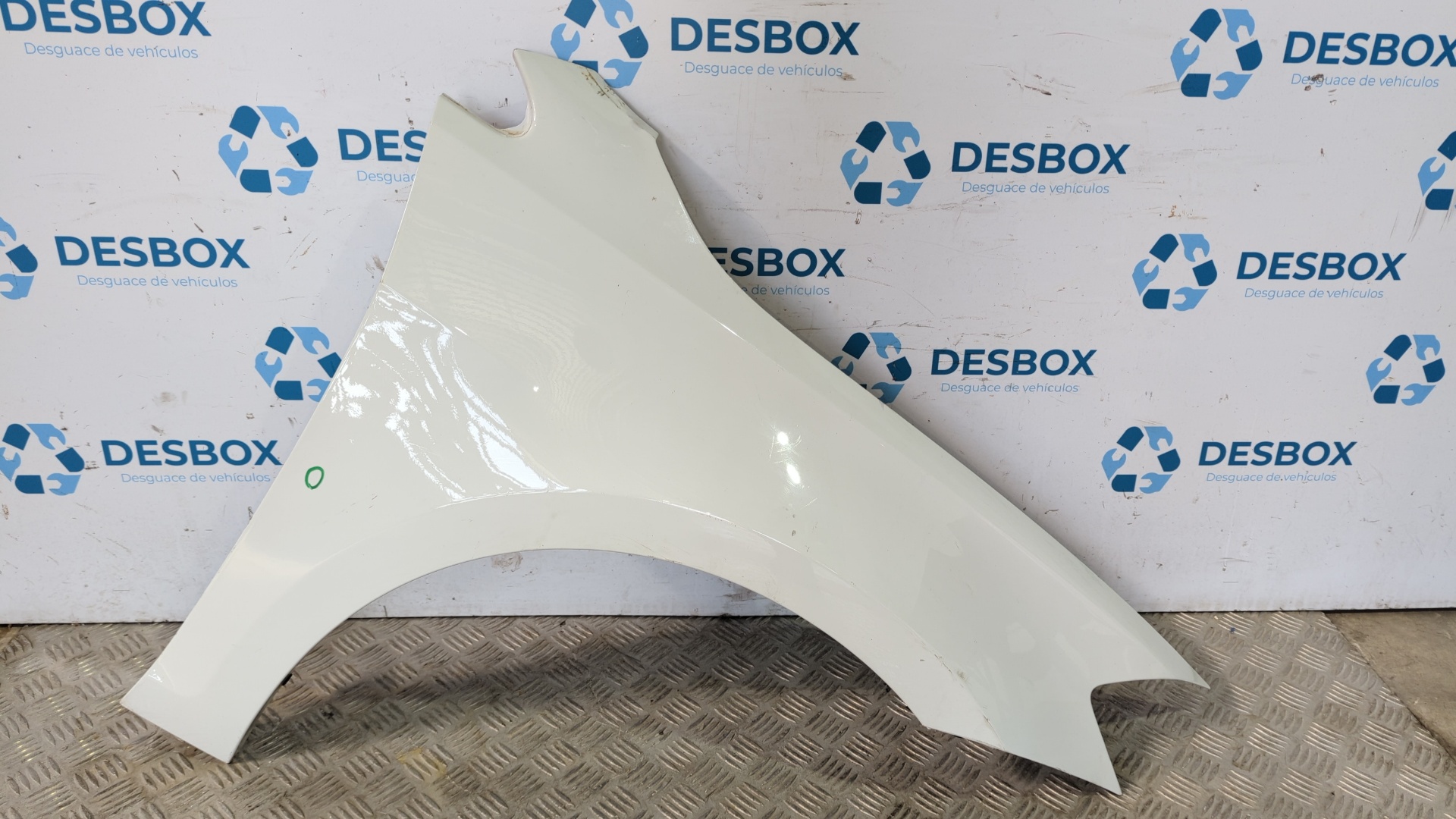 ALETA DELANTERA DERECHA VOLKSWAGEN GOLF VII LIM.