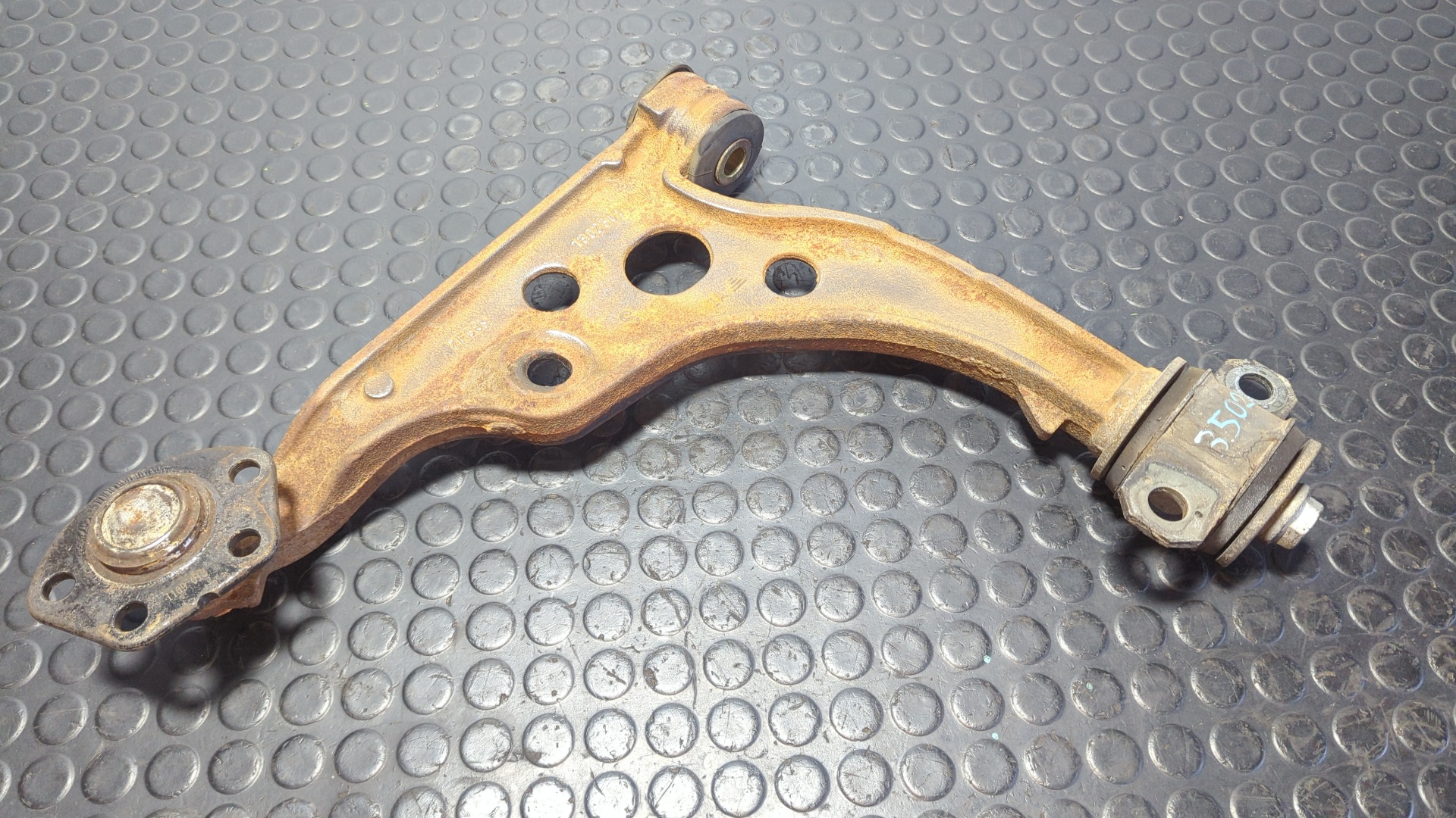 BRAZO IZQUIERDO INFERIOR DELANTERO FIAT DUCATO CAJA CERRADA (DESDE 03.94)