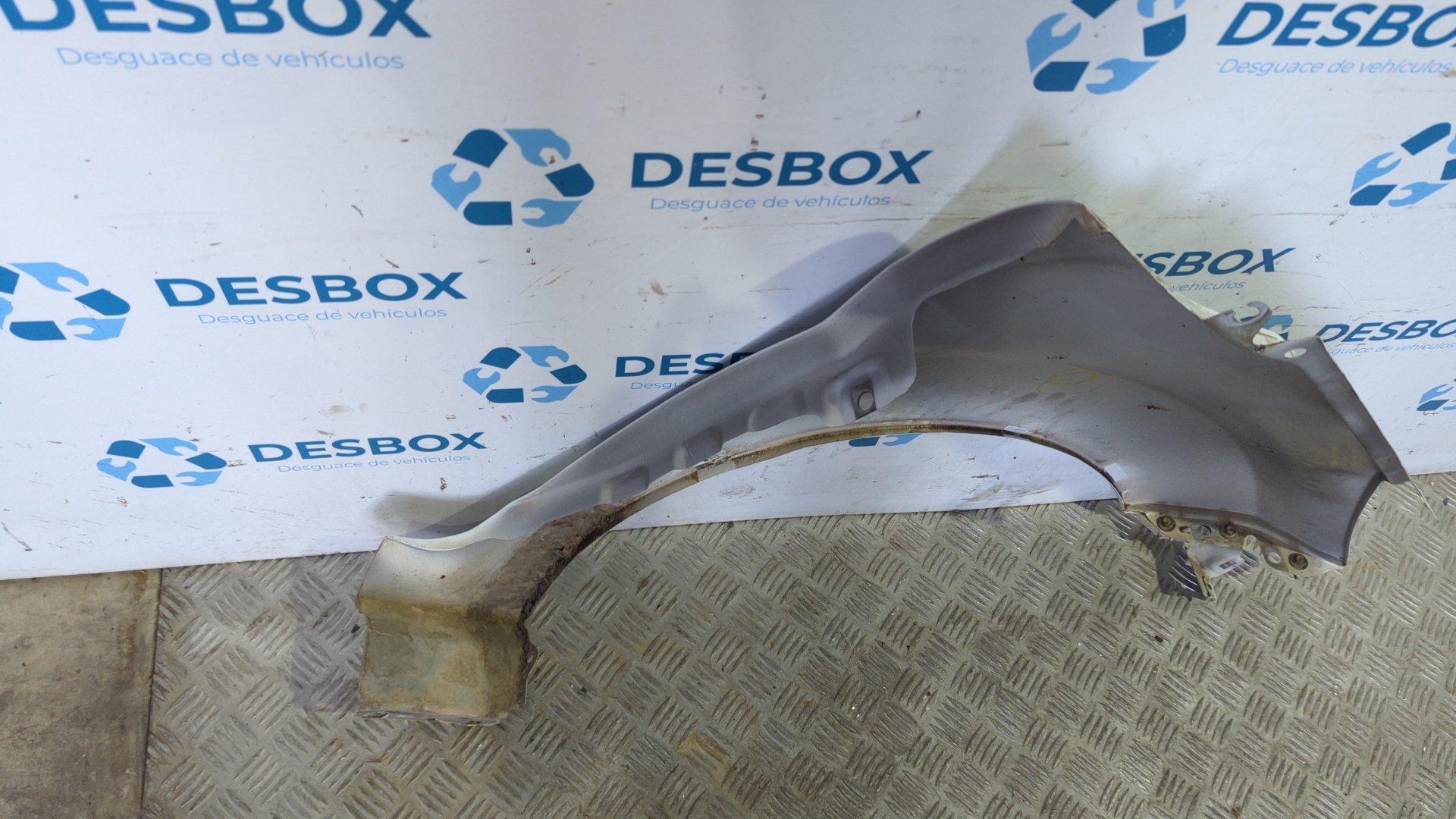 ALETA DELANTERA IZQUIERDA FORD FIESTA (CCN) - vista 2