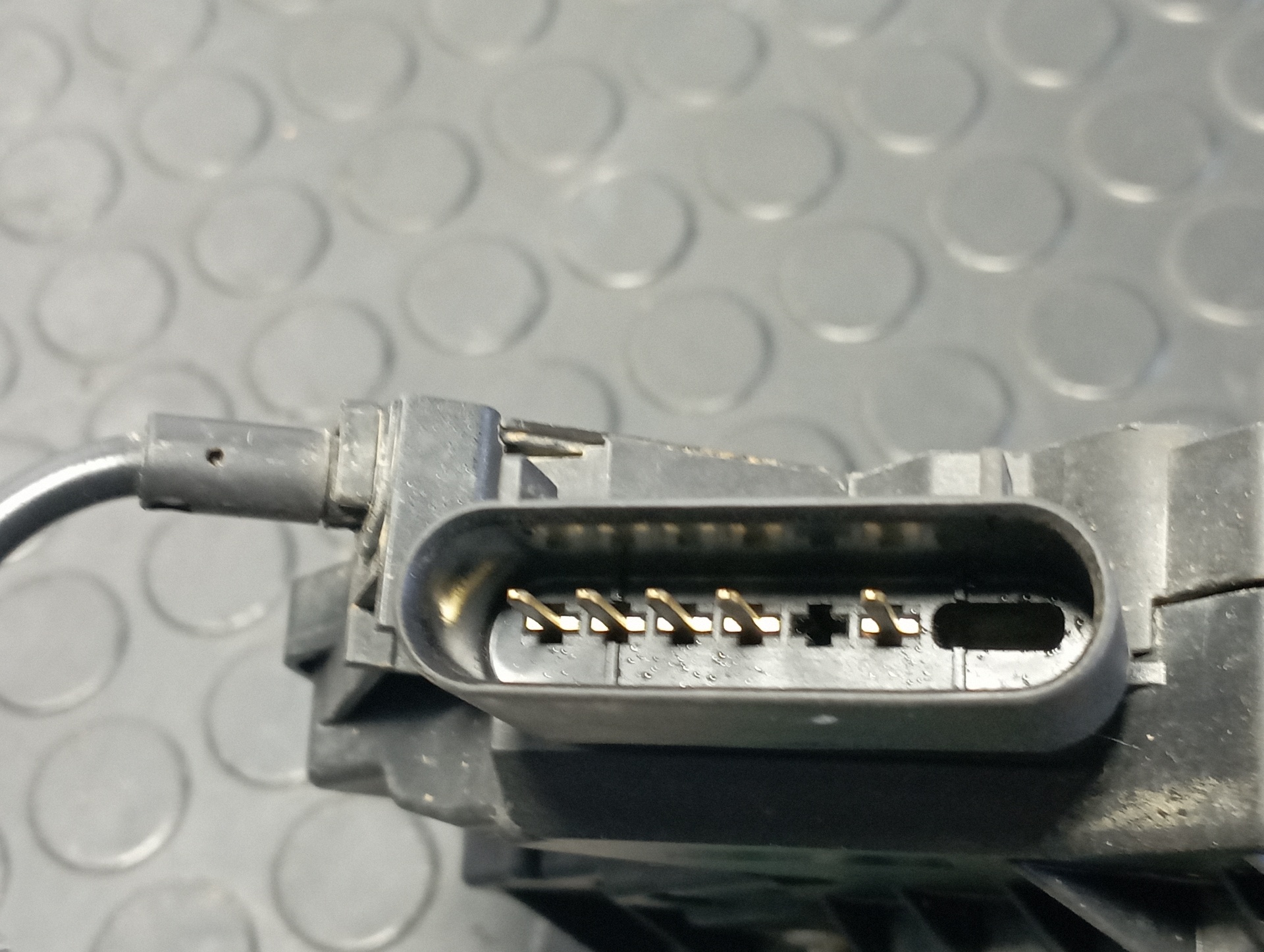 CERRADURA PUERTA DELANTERA DERECHA FORD FOCUS LIM. (CB8) - vista 2