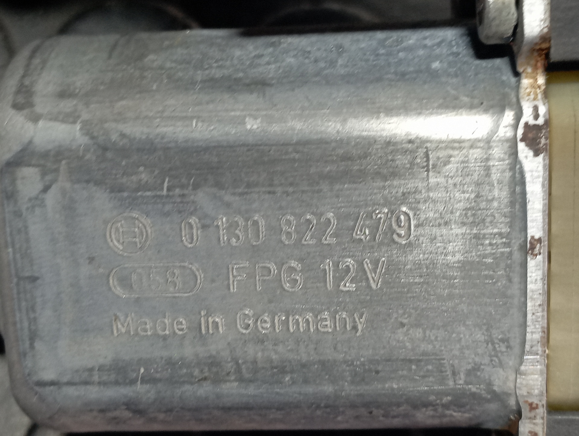 MOTOR ELEVALUNAS DELANTERO IZQUIERDO RENAULT MEGANE III COUPE - vista 3