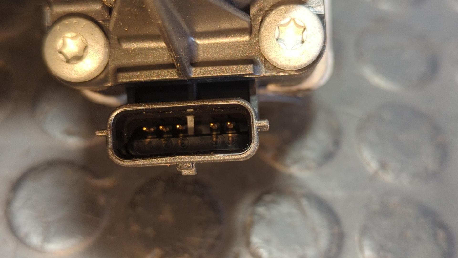 VALVULA EGR RENAULT KANGOO - vista 4