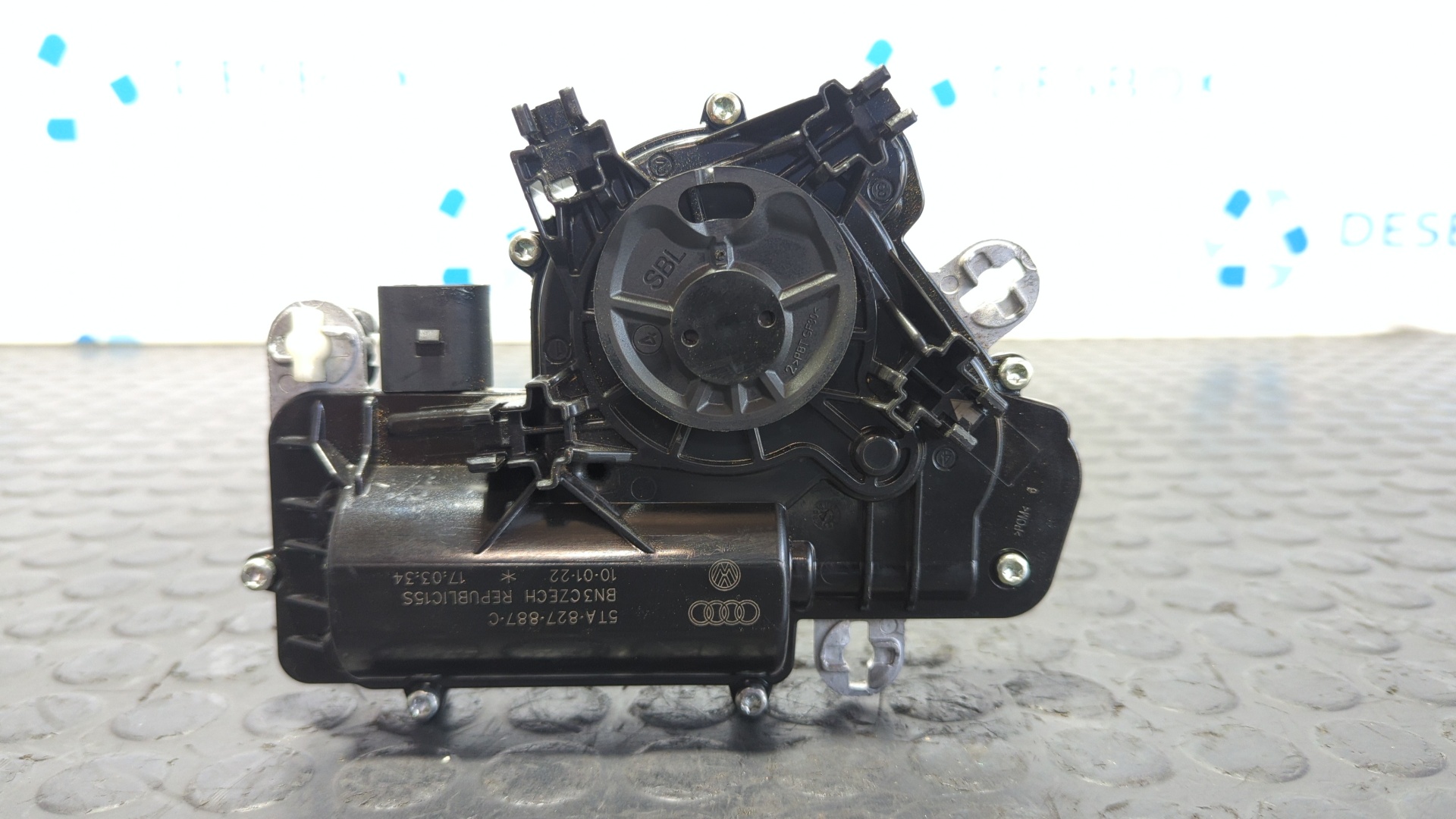 MOTOR CIERRE CENTRALIZADO MALETERO / PORTON AUDI Q3 (F3B) - vista 2