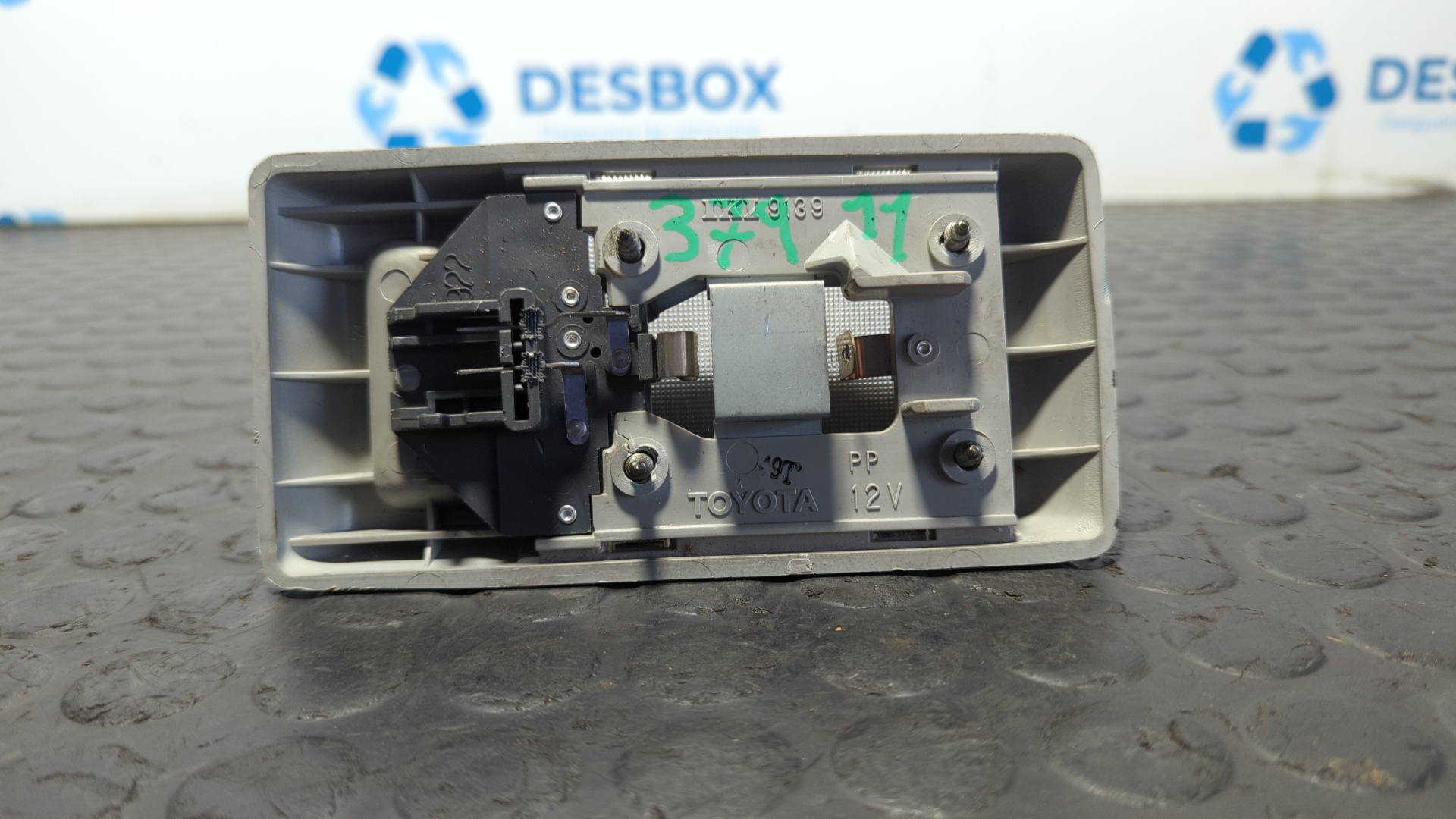 LUZ INTERIOR TOYOTA LAND CRUISER HDJ80 - vista 3