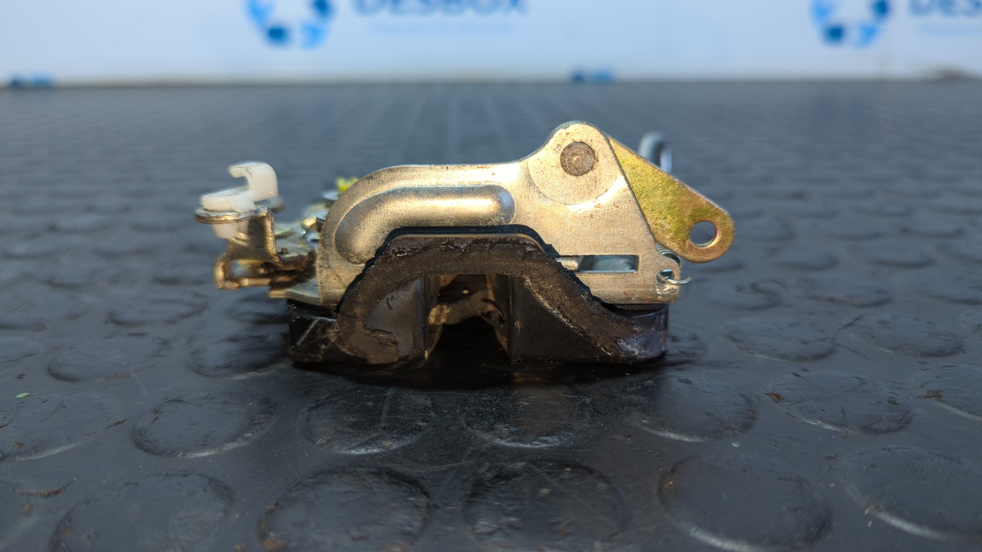 CERRADURA PUERTA DELANTERA DERECHA PIAGGIO (VESPA) PORTER PICK - UP - vista 3