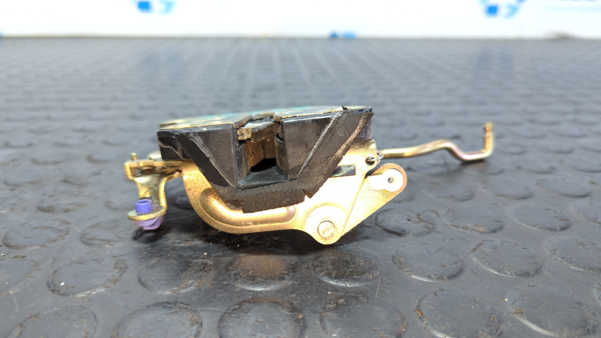 CERRADURA PUERTA DELANTERA IZQUIERDA PIAGGIO (VESPA) PORTER PICK - UP - vista 2