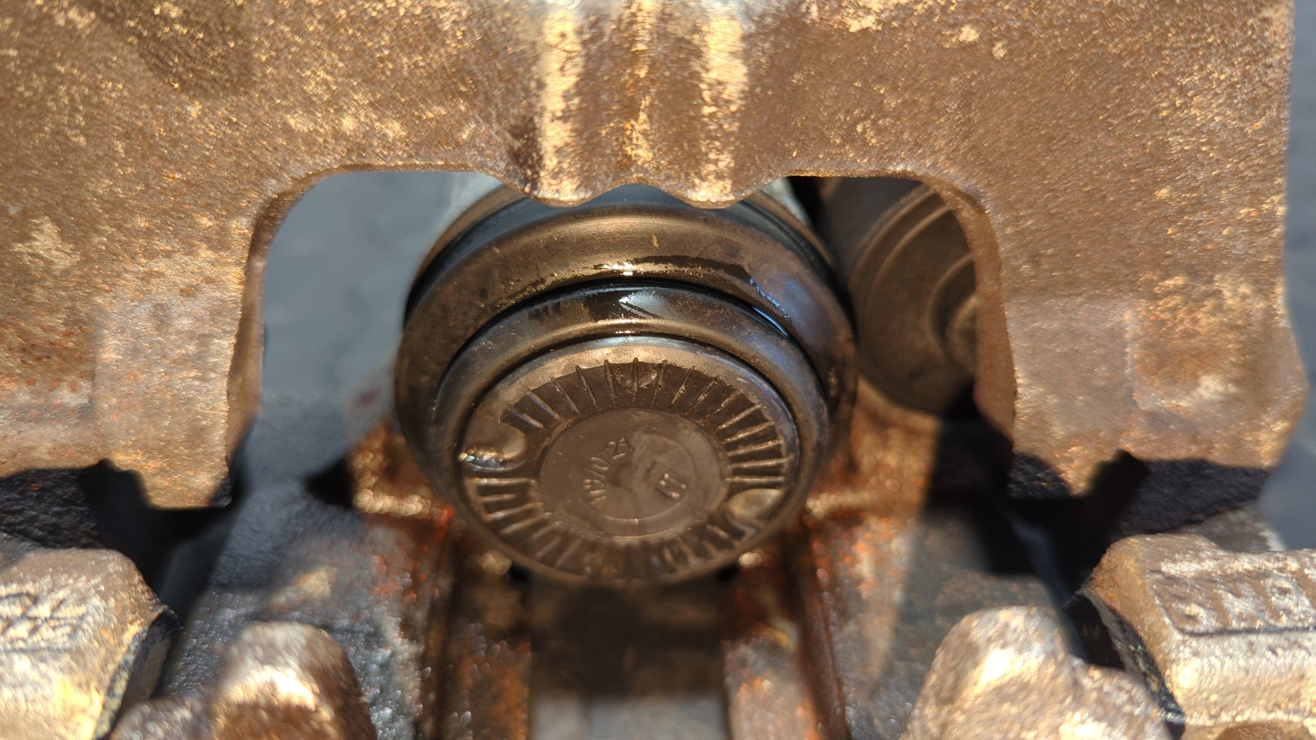 PINZA DE FRENO TRASERA DERECHA AUDI Q3 (F3B) - vista 3