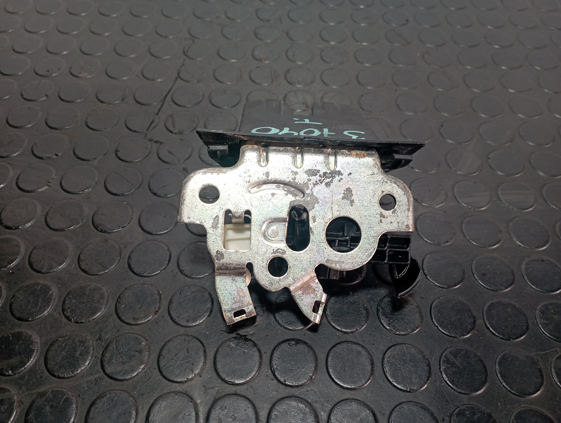 CERRADURA MALETERO / PORTON AUDI Q5 (8R) - vista 3