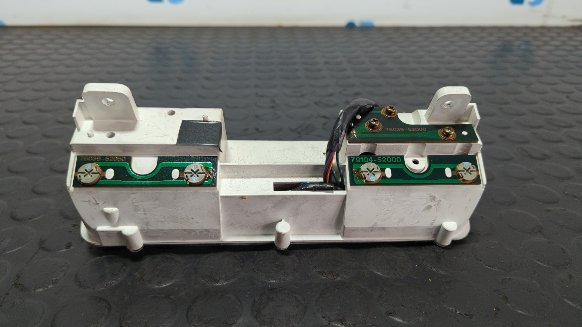 CUADRO INSTRUMENTOS TOYOTA LAND CRUISER HDJ80 - vista 3