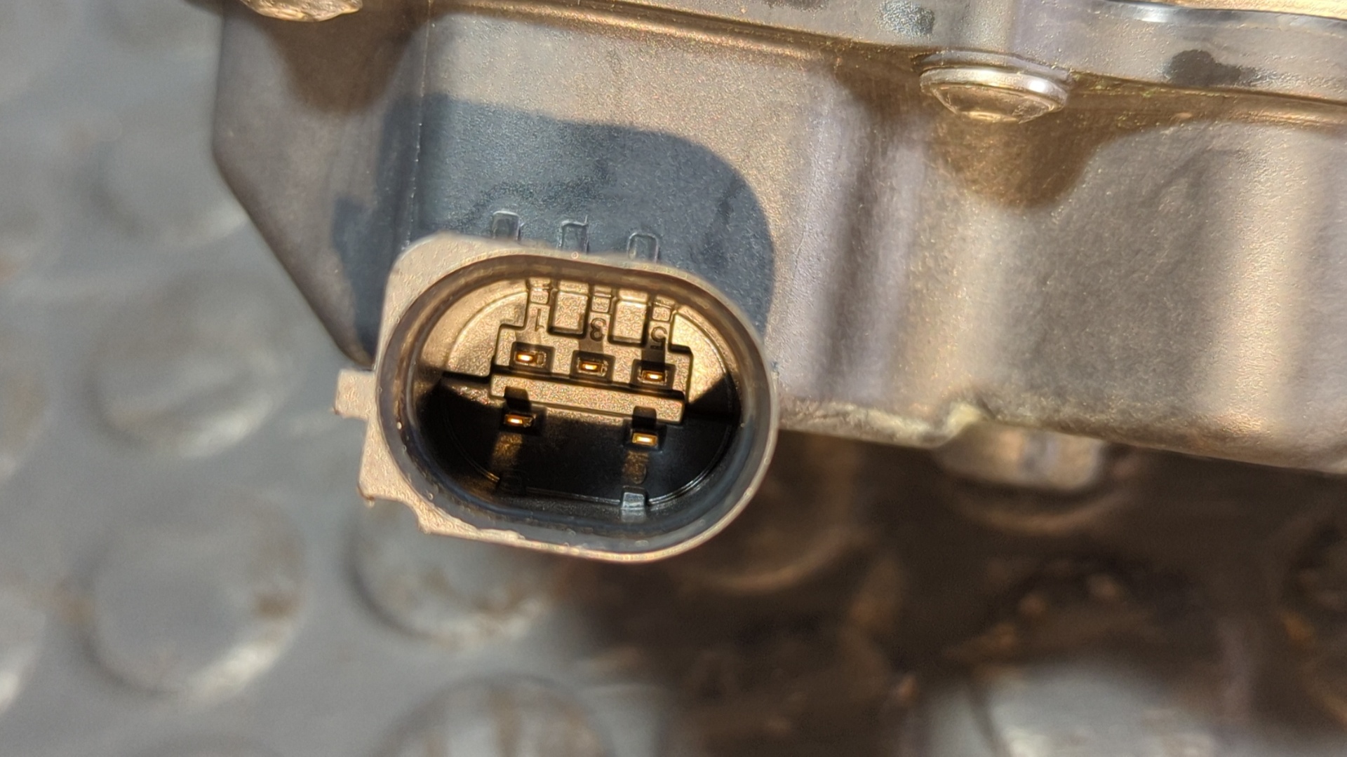 VALVULA EGR AUDI Q3 (F3B) - vista 5