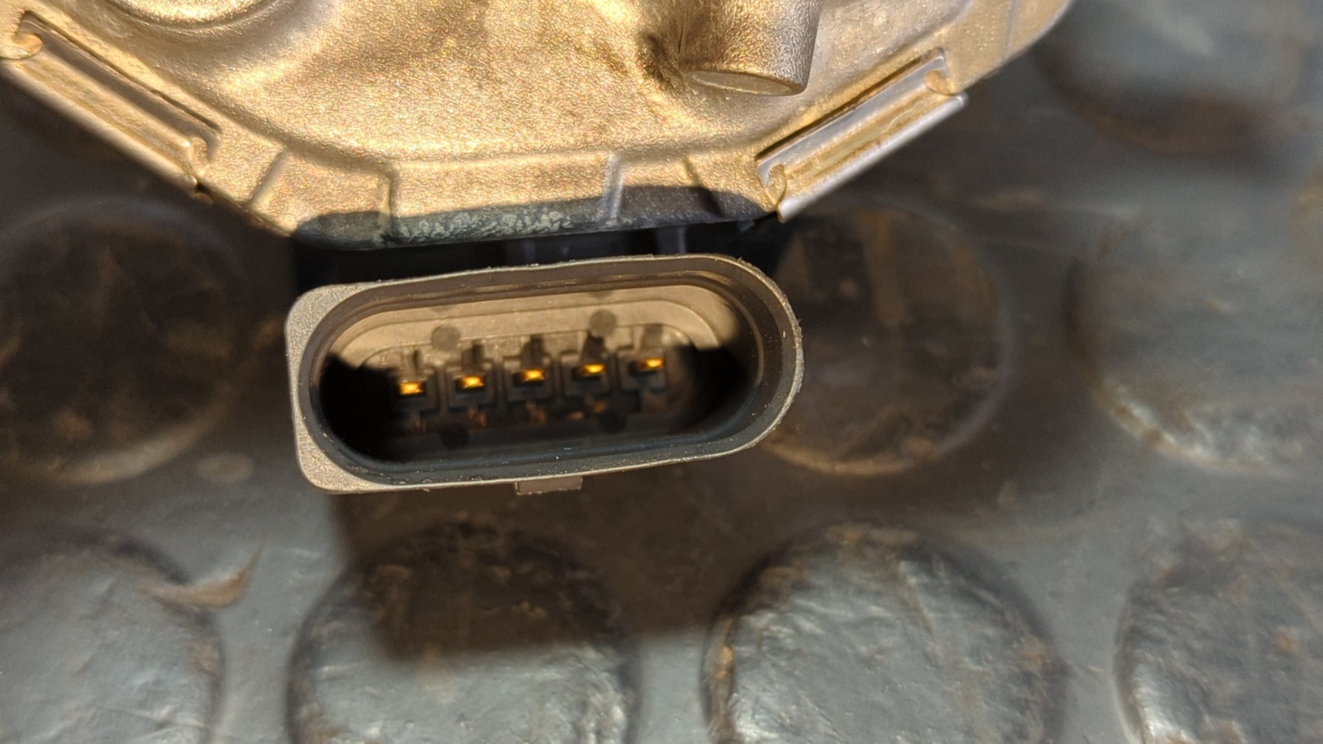 CAJA MARIPOSA AUDI Q3 (F3B) - vista 2