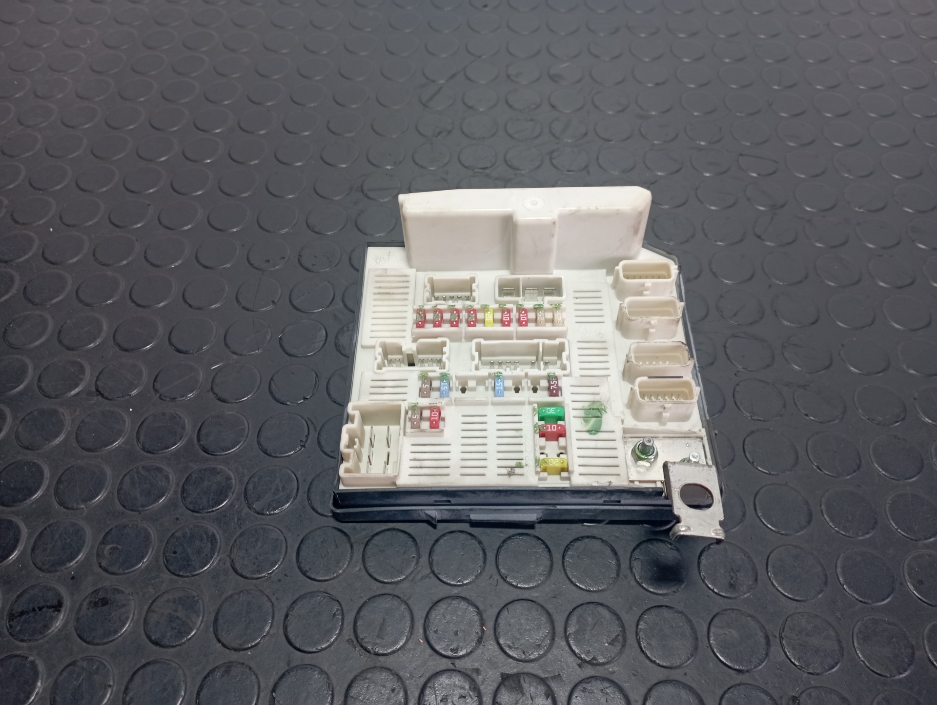 CAJA RELES / FUSIBLES RENAULT SCENIC II - vista 4