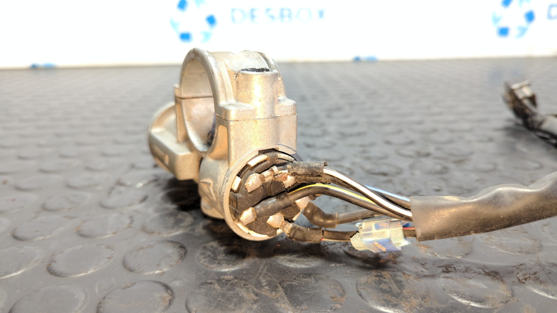 CONMUTADOR DE ARRANQUE PIAGGIO (VESPA) PORTER PICK - UP - vista 2