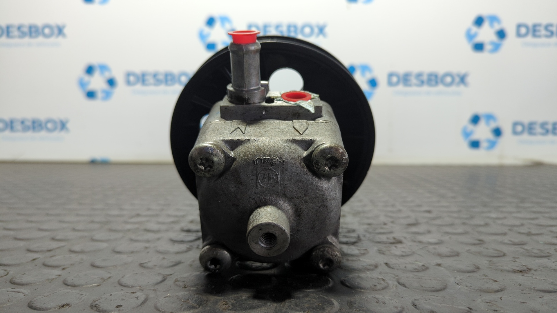 BOMBA DIRECCION VOLVO XC70 - vista 2