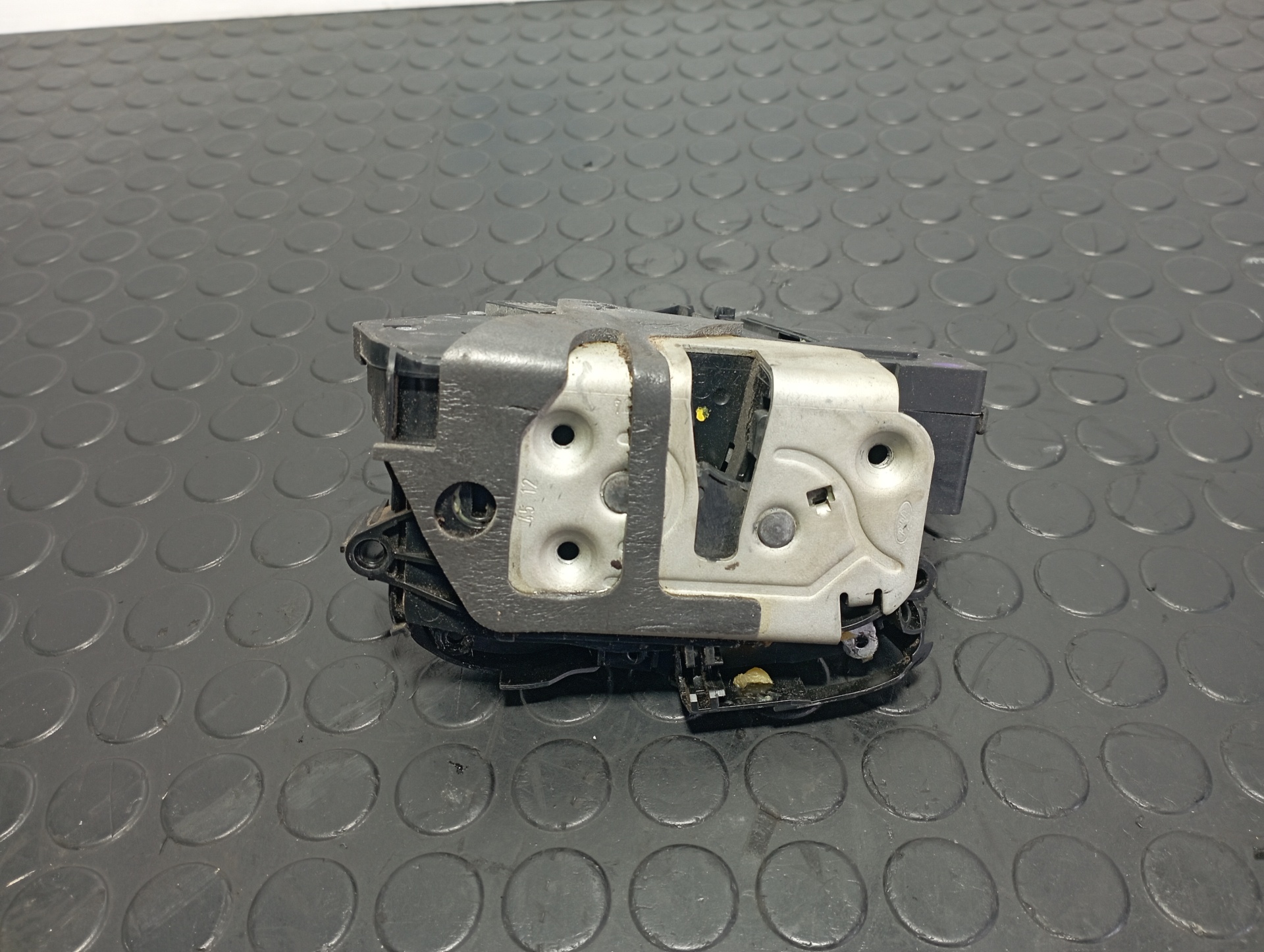 CERRADURA PUERTA DELANTERA IZQUIERDA FORD FIESTA (CCN) - vista 2