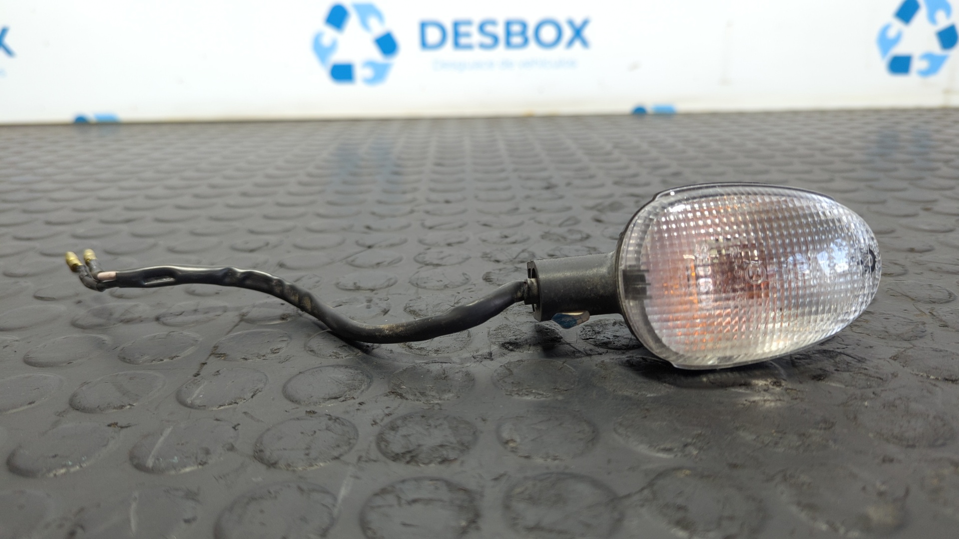 PILOTO TRASERO DERECHO PIAGGIO (VESPA) NRG POWER