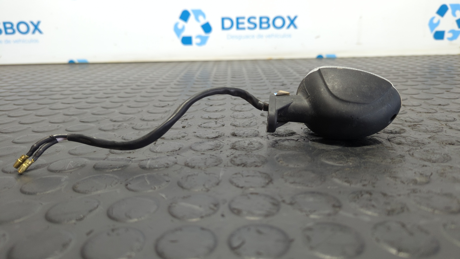 PILOTO TRASERO DERECHO PIAGGIO (VESPA) NRG POWER - vista 2