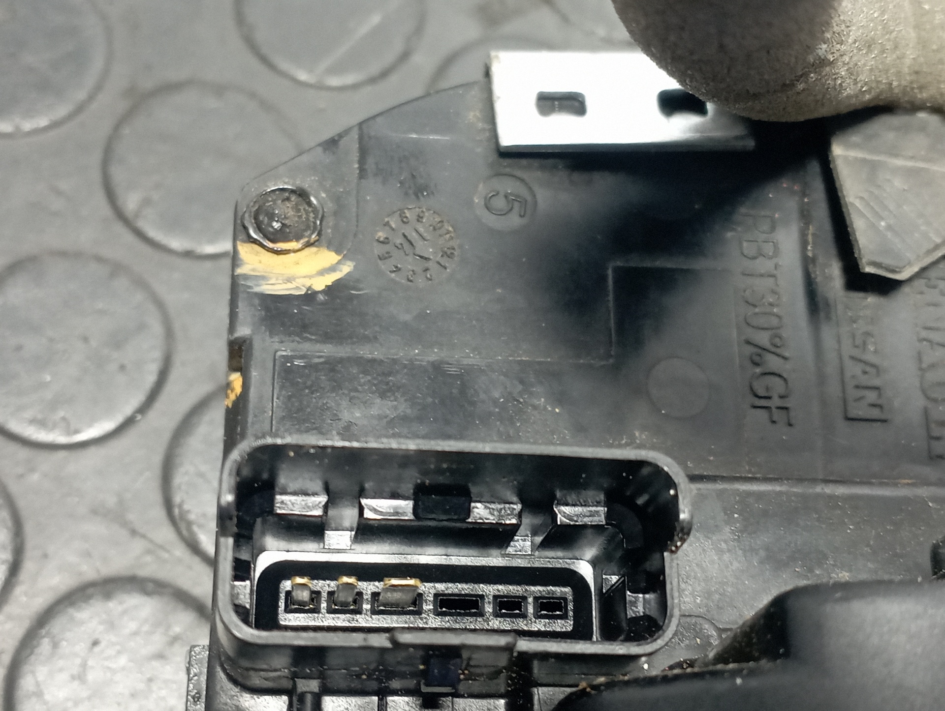 CERRADURA PUERTA DELANTERA DERECHA NISSAN QASHQAI (J11) - vista 2