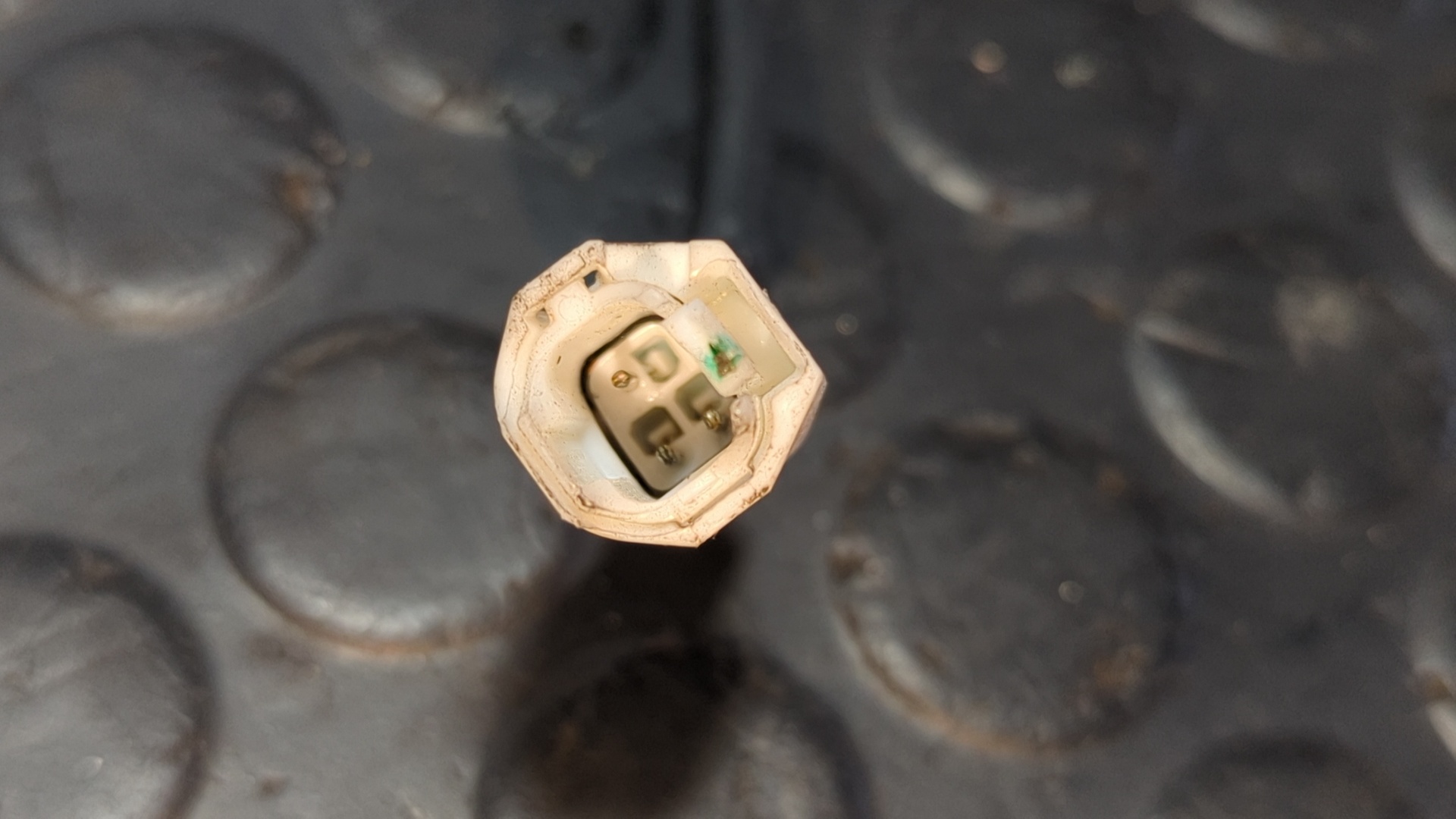 CERRADURA PUERTA DELANTERA IZQUIERDA TOYOTA LAND CRUISER HDJ80 - vista 2