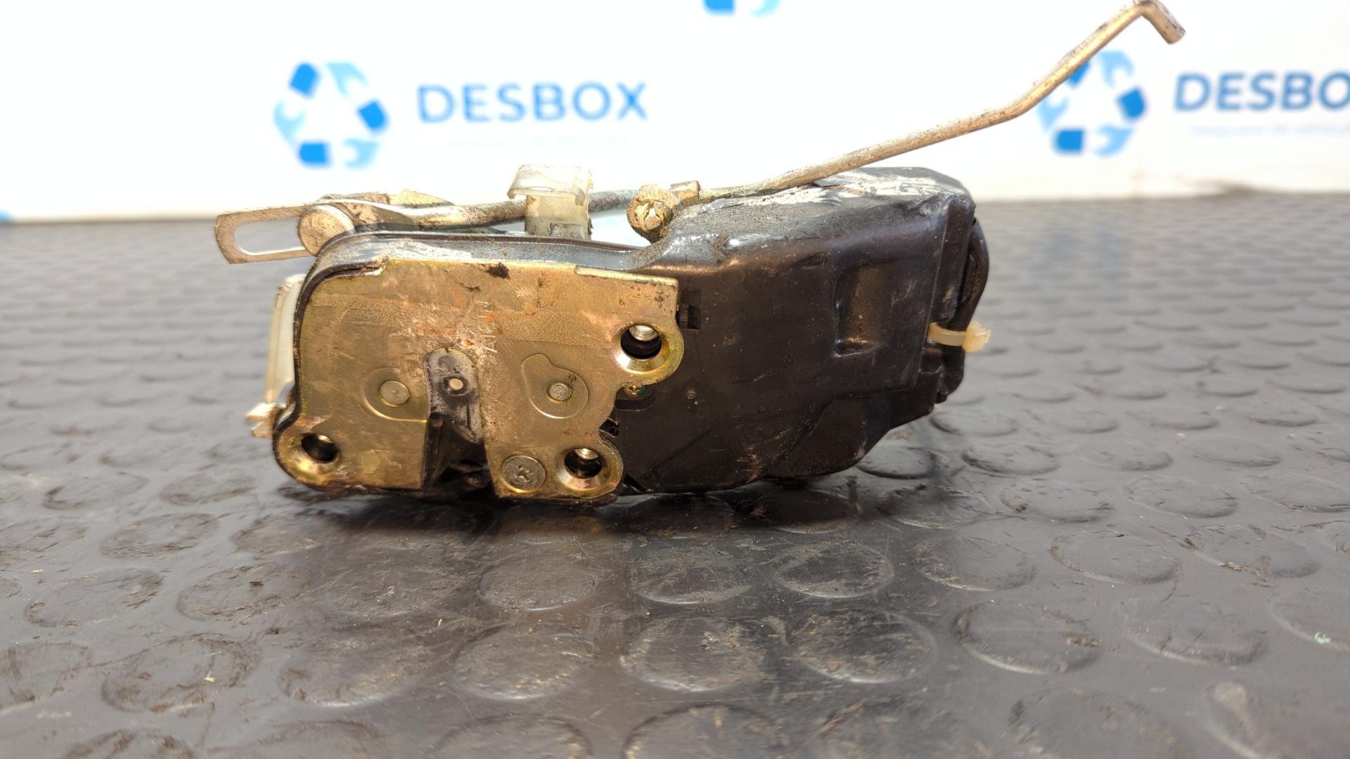 CERRADURA PUERTA DELANTERA DERECHA TOYOTA LAND CRUISER HDJ80 - vista 4