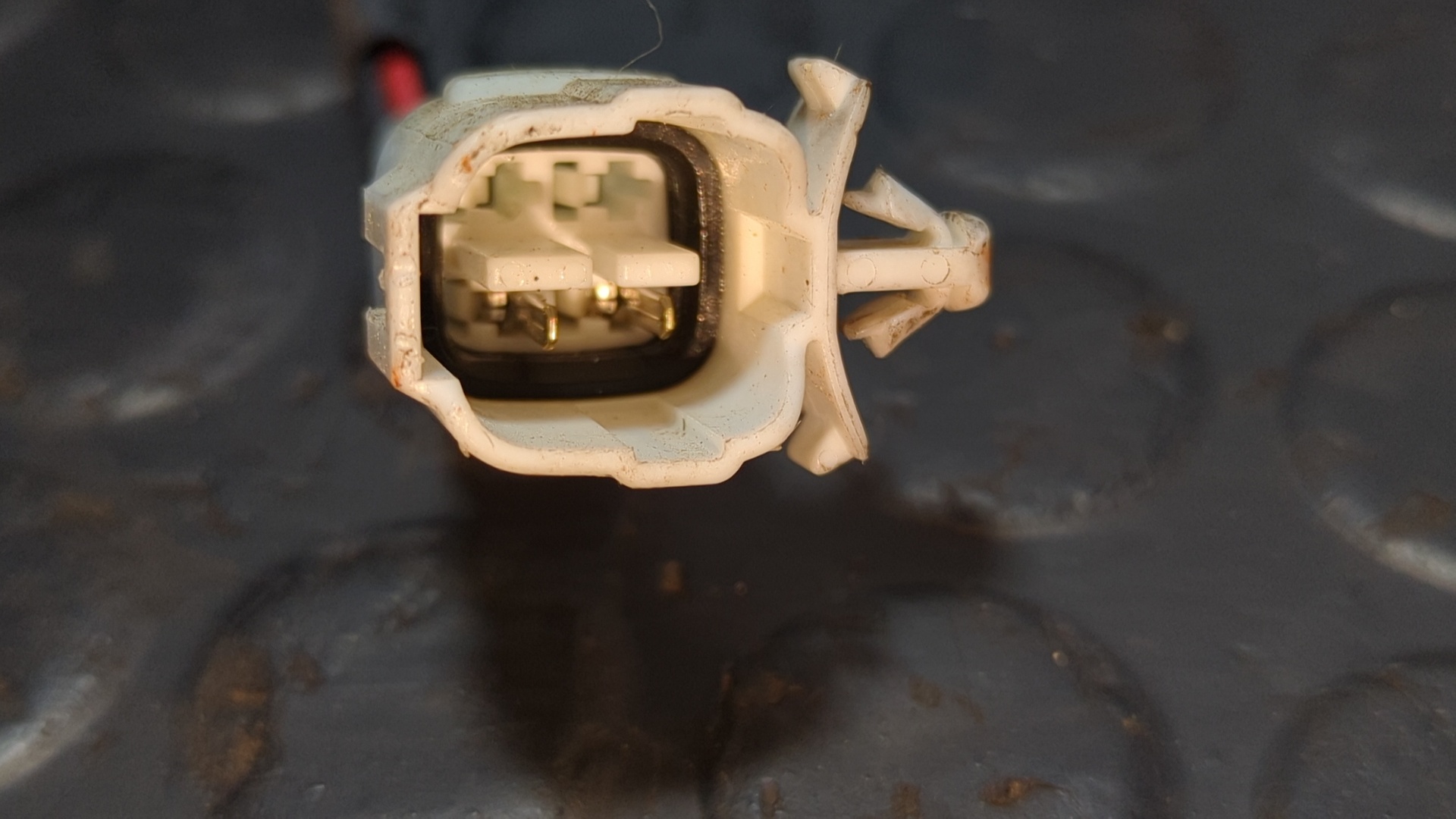 CERRADURA PUERTA DELANTERA DERECHA TOYOTA LAND CRUISER HDJ80 - vista 2