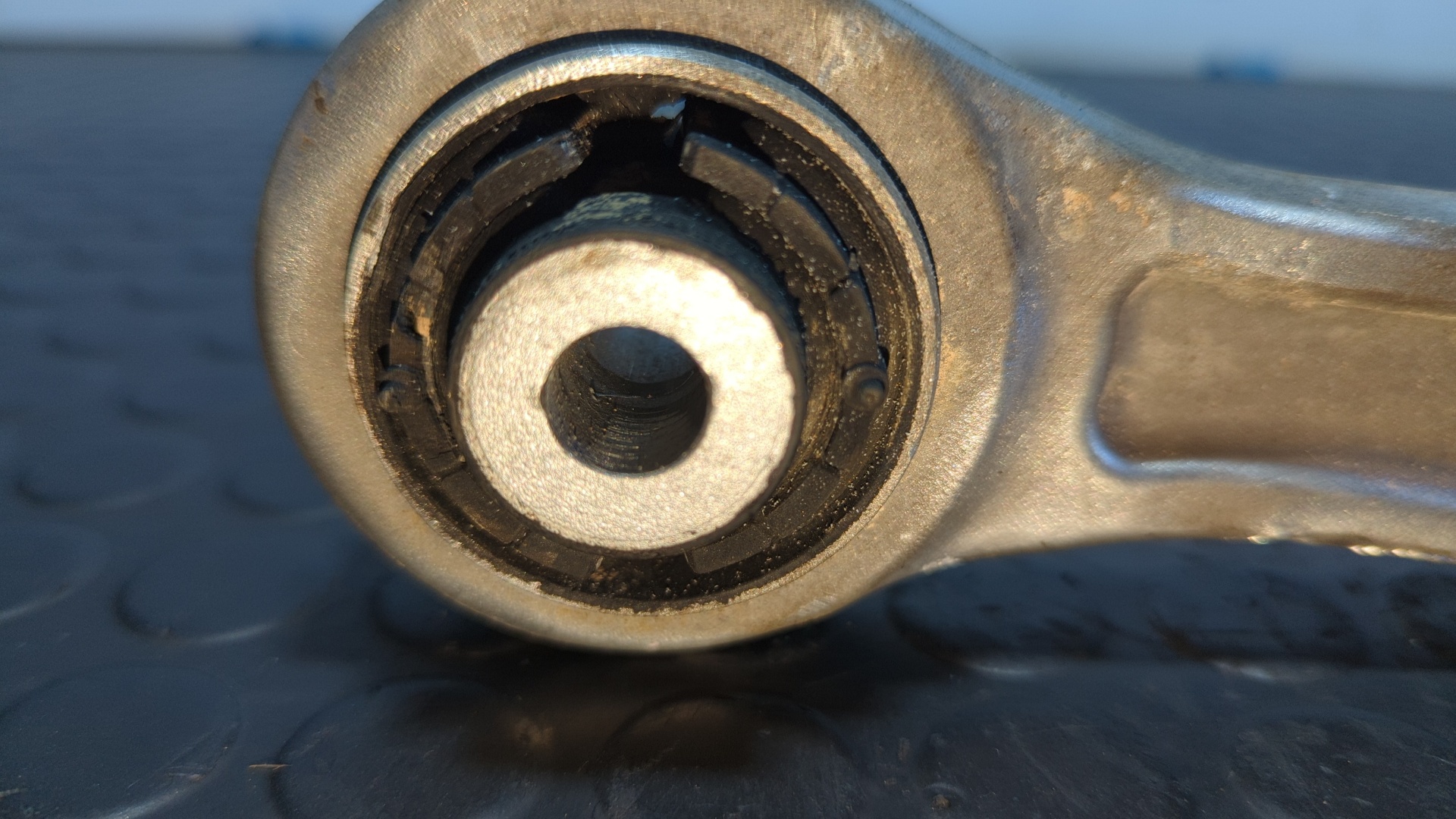 BRAZO DERECHO INFERIOR DELANTERO AUDI Q5 (8R) - vista 6