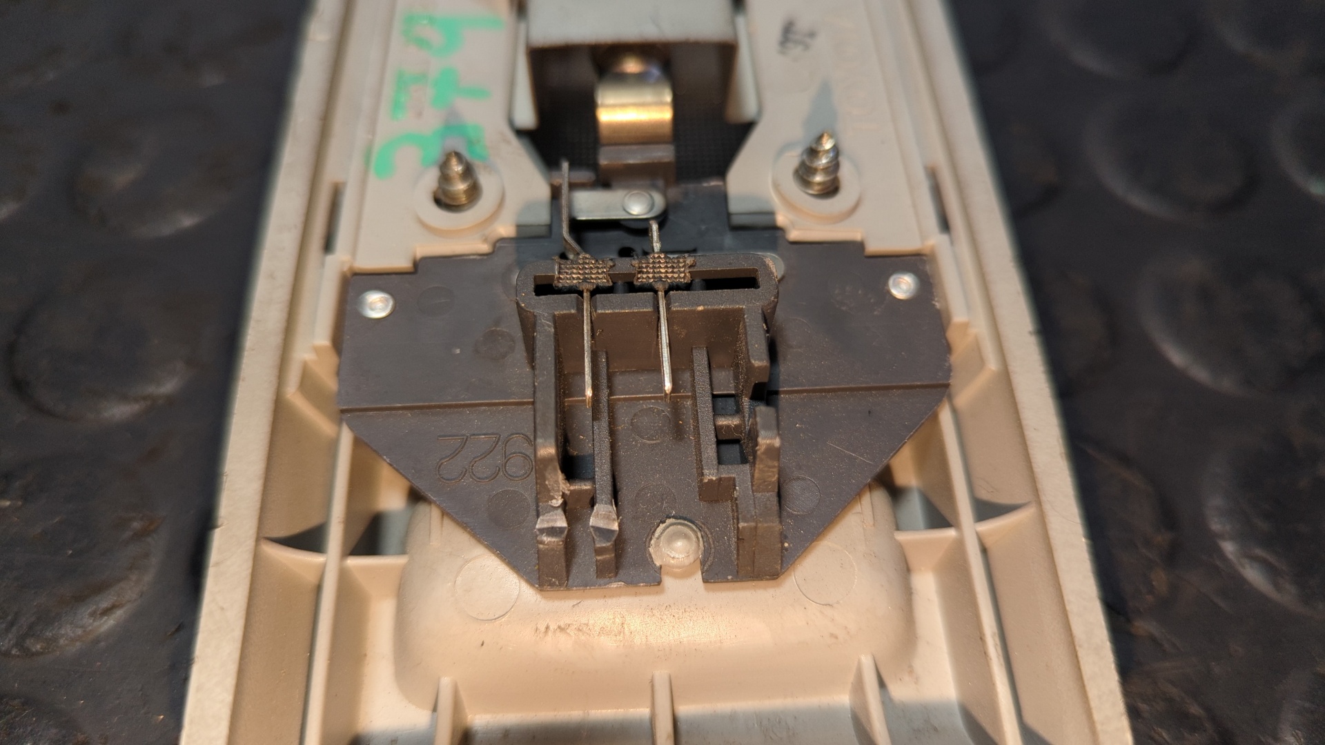 LUZ INTERIOR TOYOTA LAND CRUISER HDJ80 - vista 3