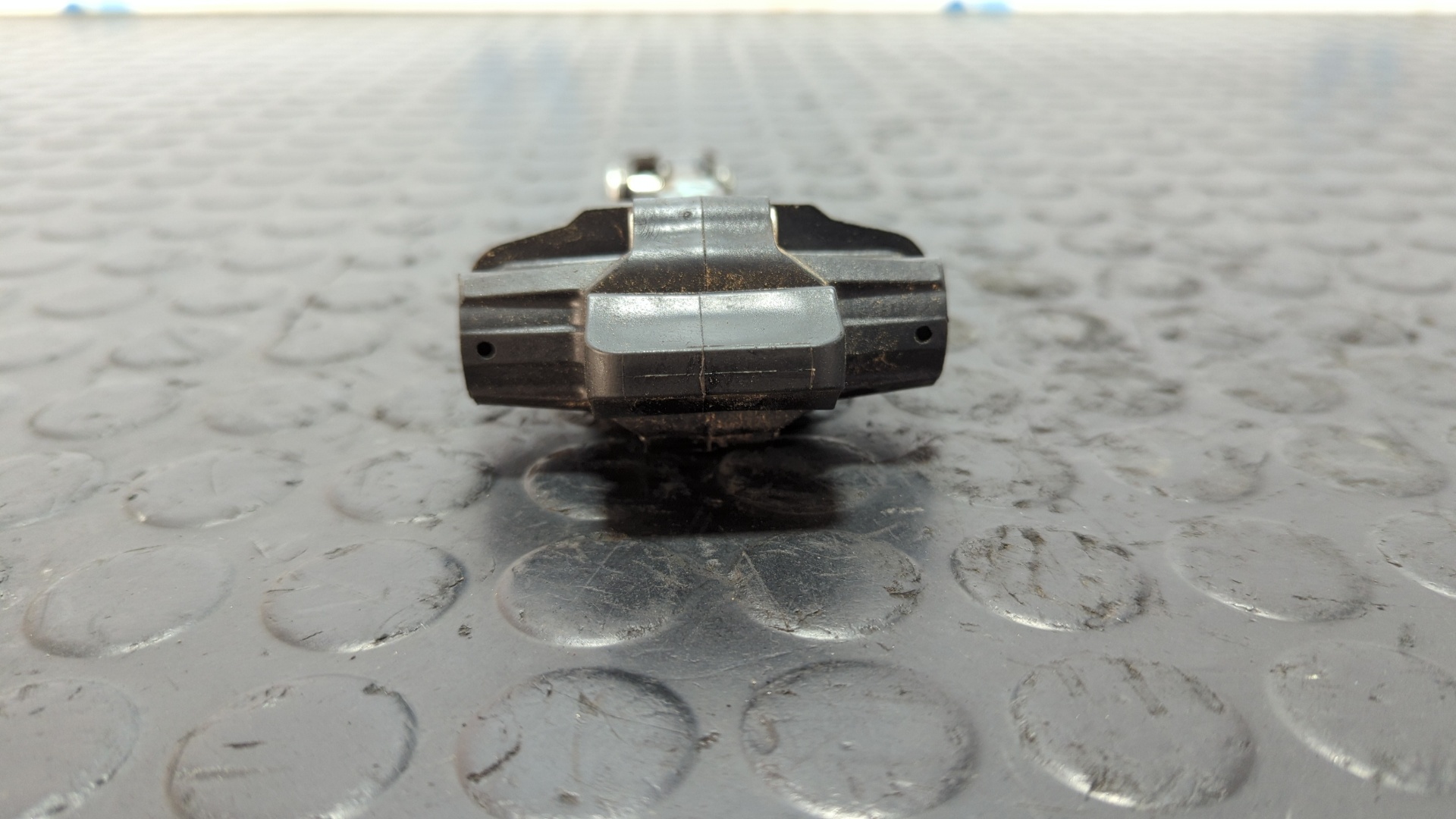 RETENEDOR PUERTA IZQUIERDA  FORD FOCUS TURN. - vista 2