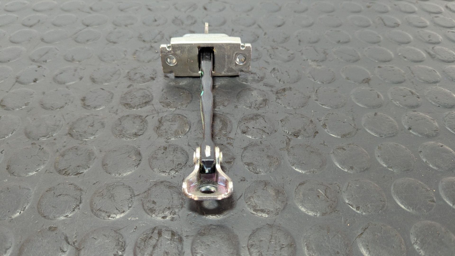 RETENEDOR PUERTA IZQUIERDA  TOYOTA YARIS (XP21) - vista 2