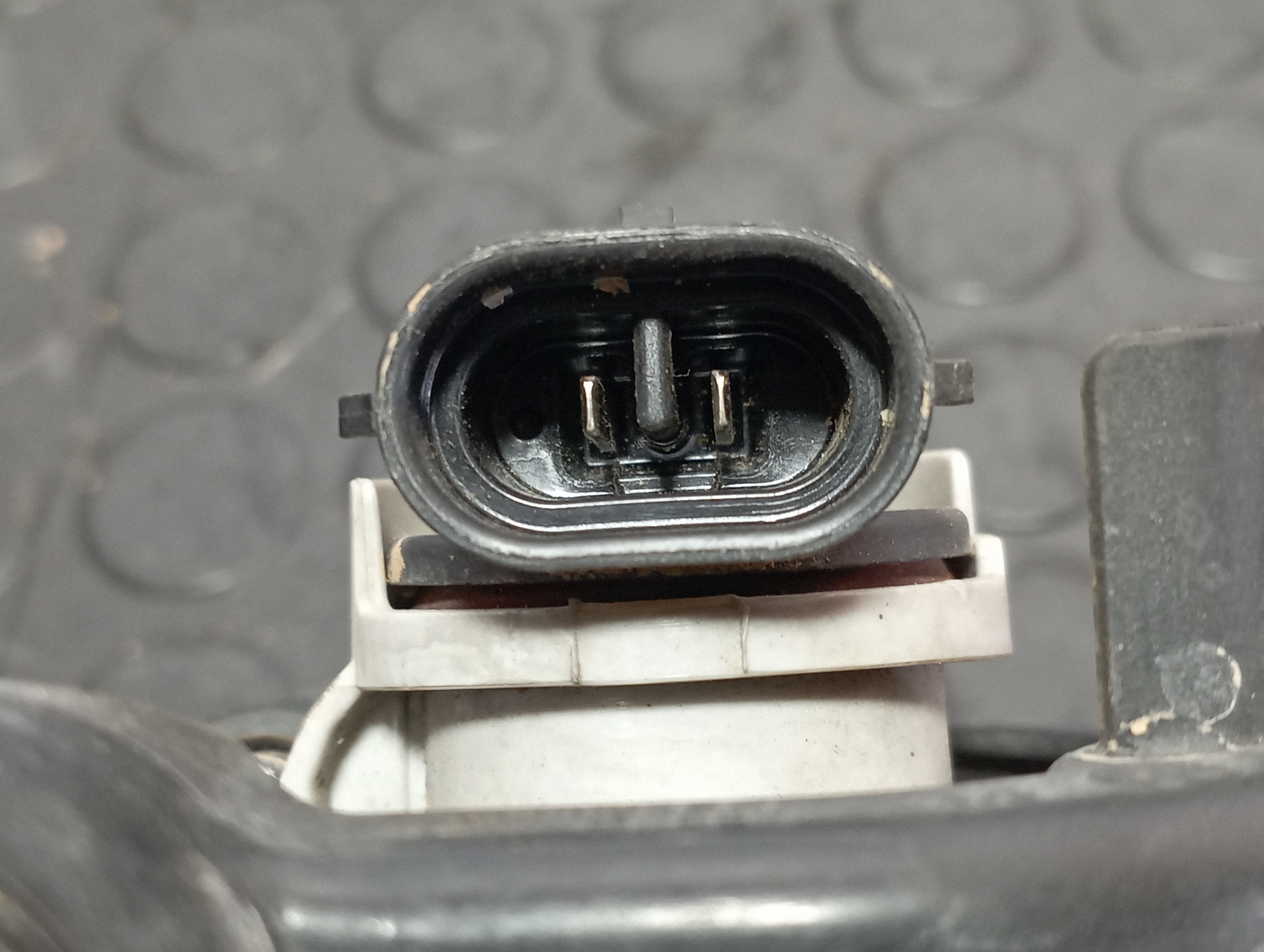 FARO ANTINIEBLA DERECHO TOYOTA AURIS - vista 3