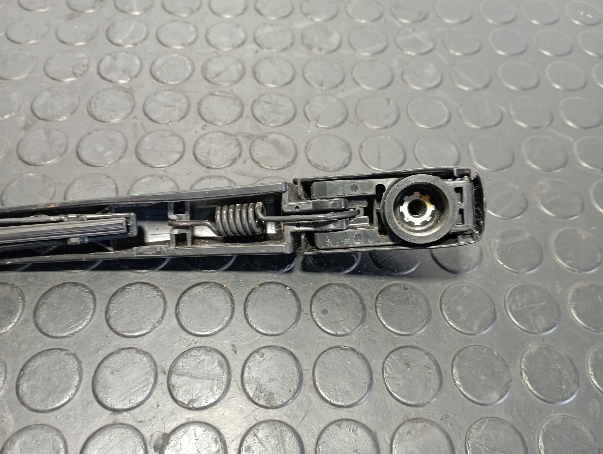 BRAZO LIMPIA TRASERO TOYOTA YARIS (XP21) - vista 3