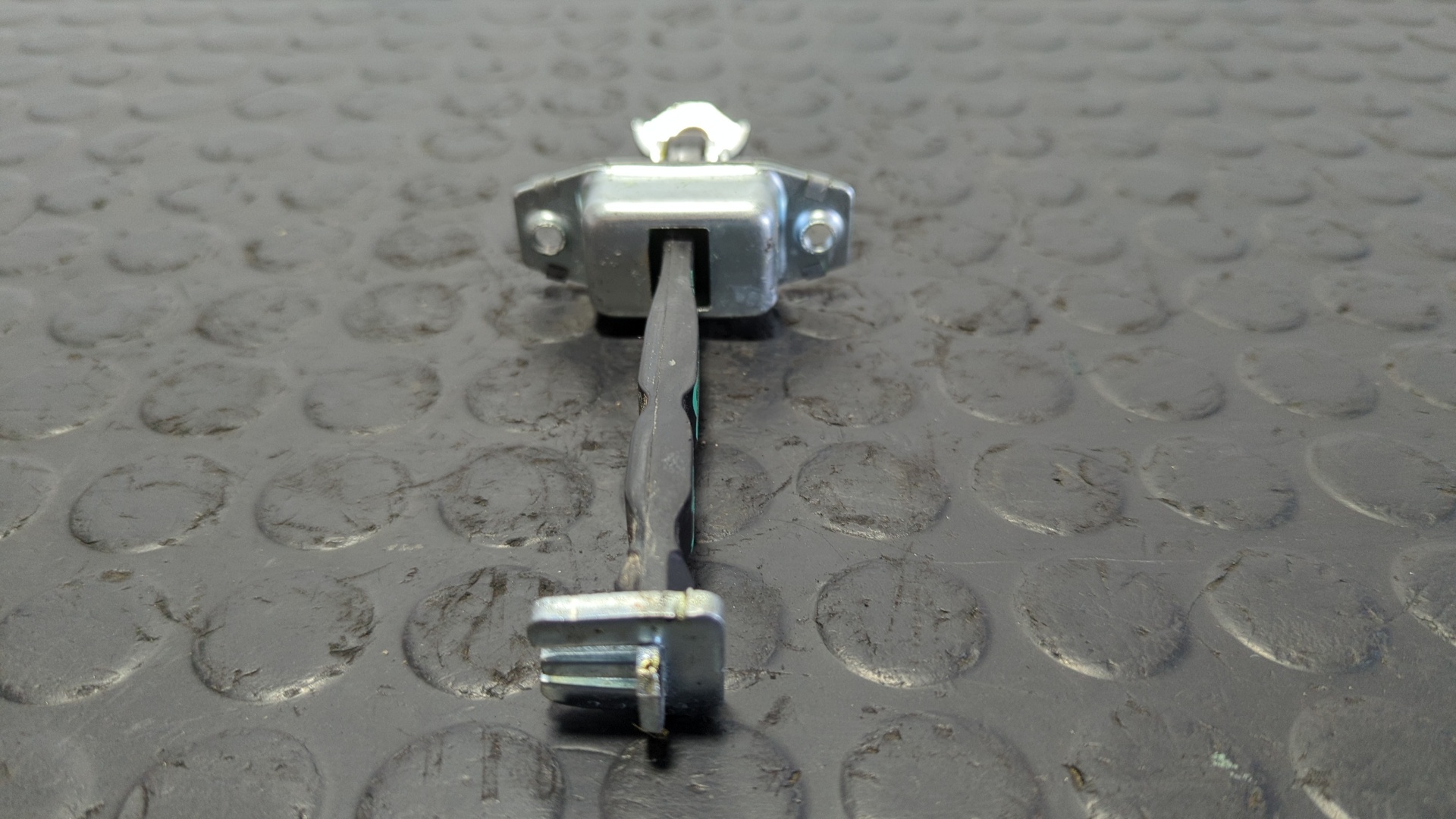 RETENEDOR PUERTA IZQUIERDA  TOYOTA YARIS (XP21) - vista 2