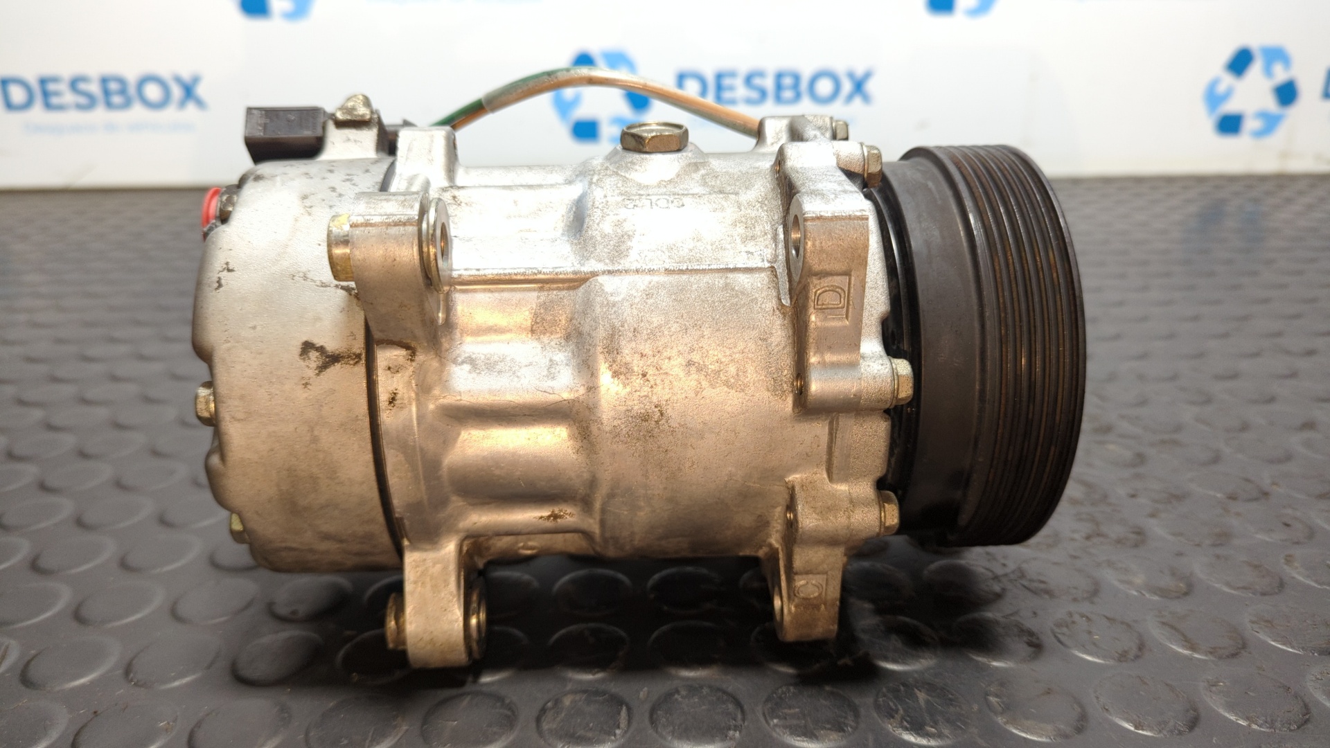 COMPRESOR AIRE ACONDICIONADO VOLKSWAGEN GOLF IV BERLINA (1J1) - vista 5