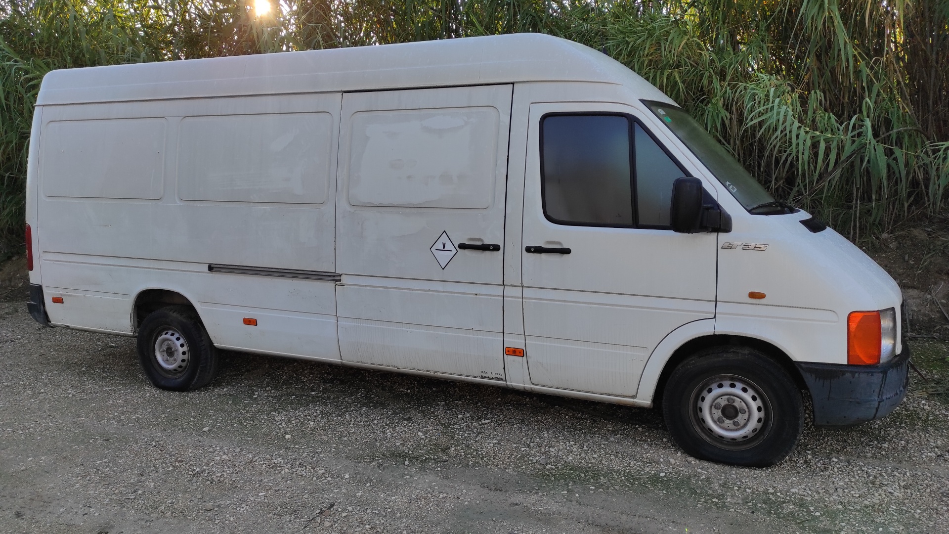 NEUMATICO REPUESTO VOLKSWAGEN LT CAJA CERRADA / COMBI (MOD. 1997) - recambio desguace - vista 3