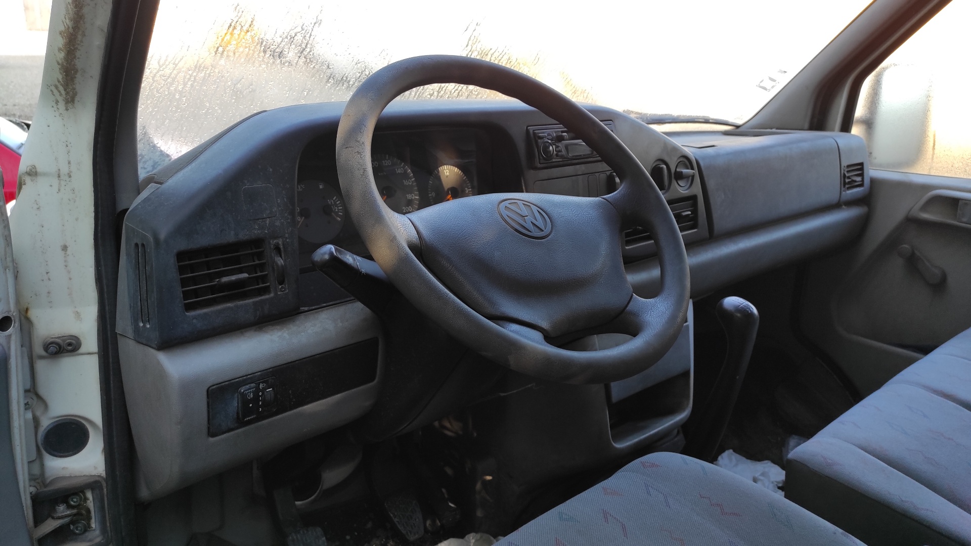 NEUMATICO REPUESTO VOLKSWAGEN LT CAJA CERRADA / COMBI (MOD. 1997) - recambio desguace - vista 4