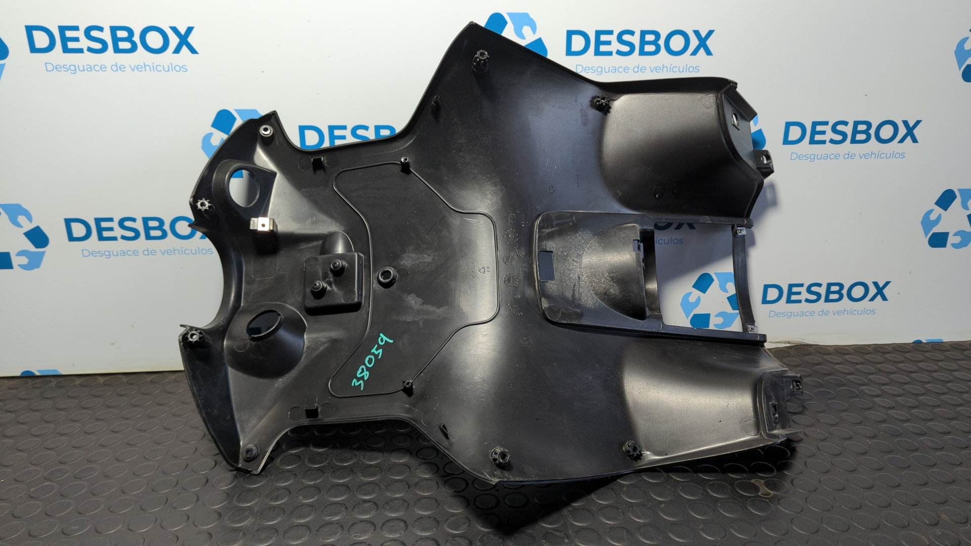 CONTRA ESCUDO PIAGGIO (VESPA) NRG POWER - vista 3