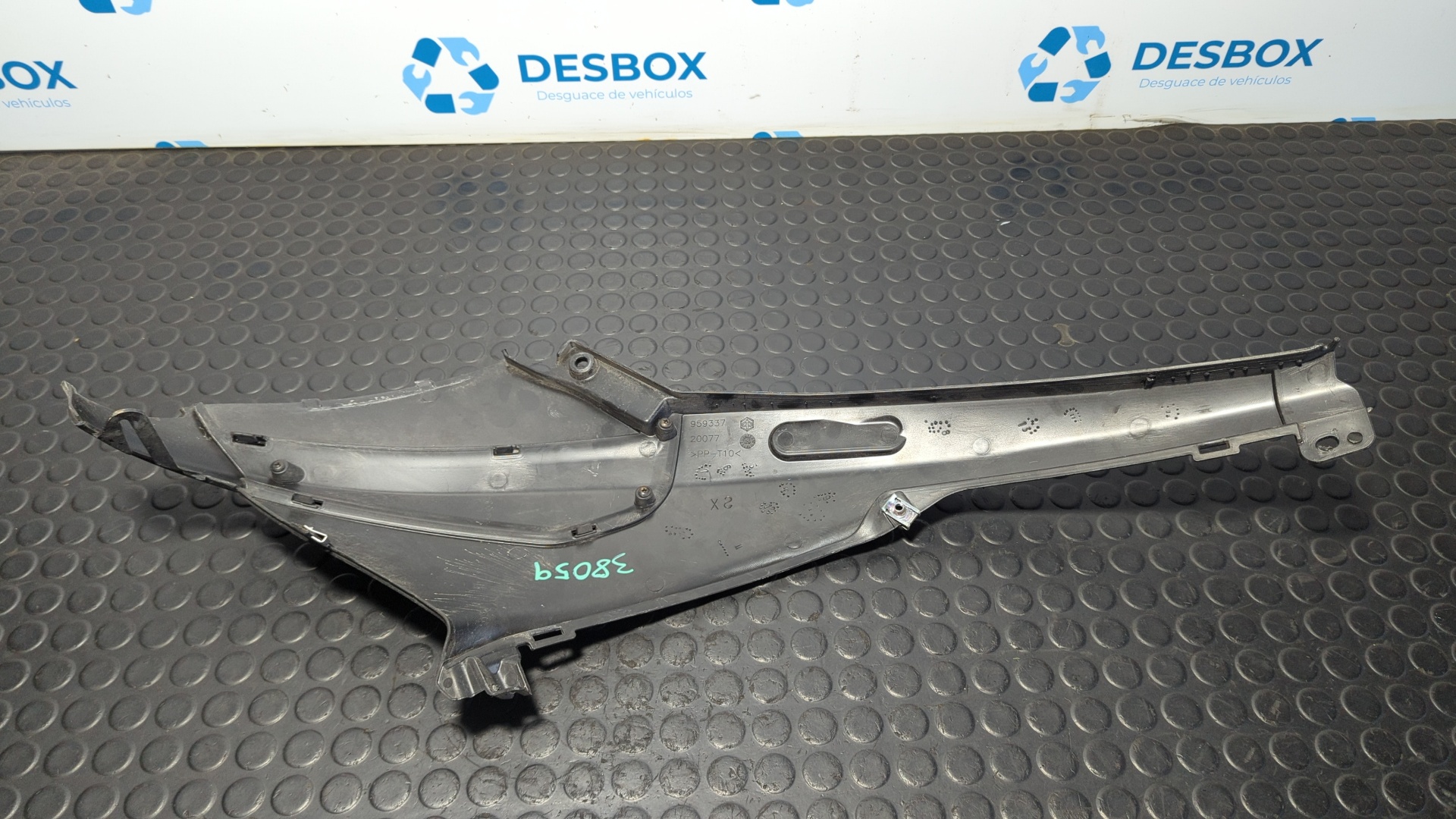 MOLDURA PIAGGIO (VESPA) NRG POWER - vista 3