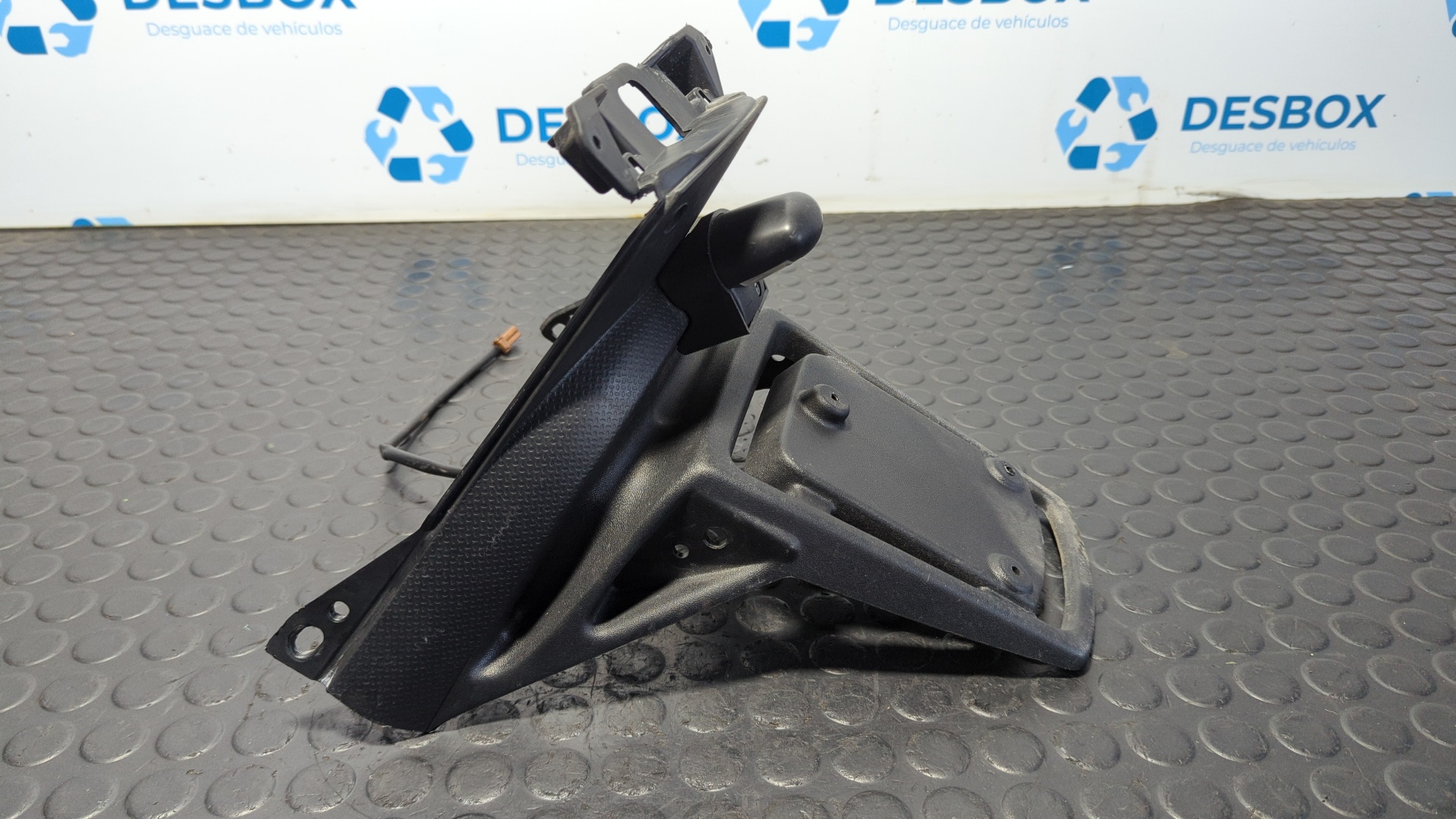 PORTAMATRICULAS PIAGGIO (VESPA) NRG POWER - vista 4