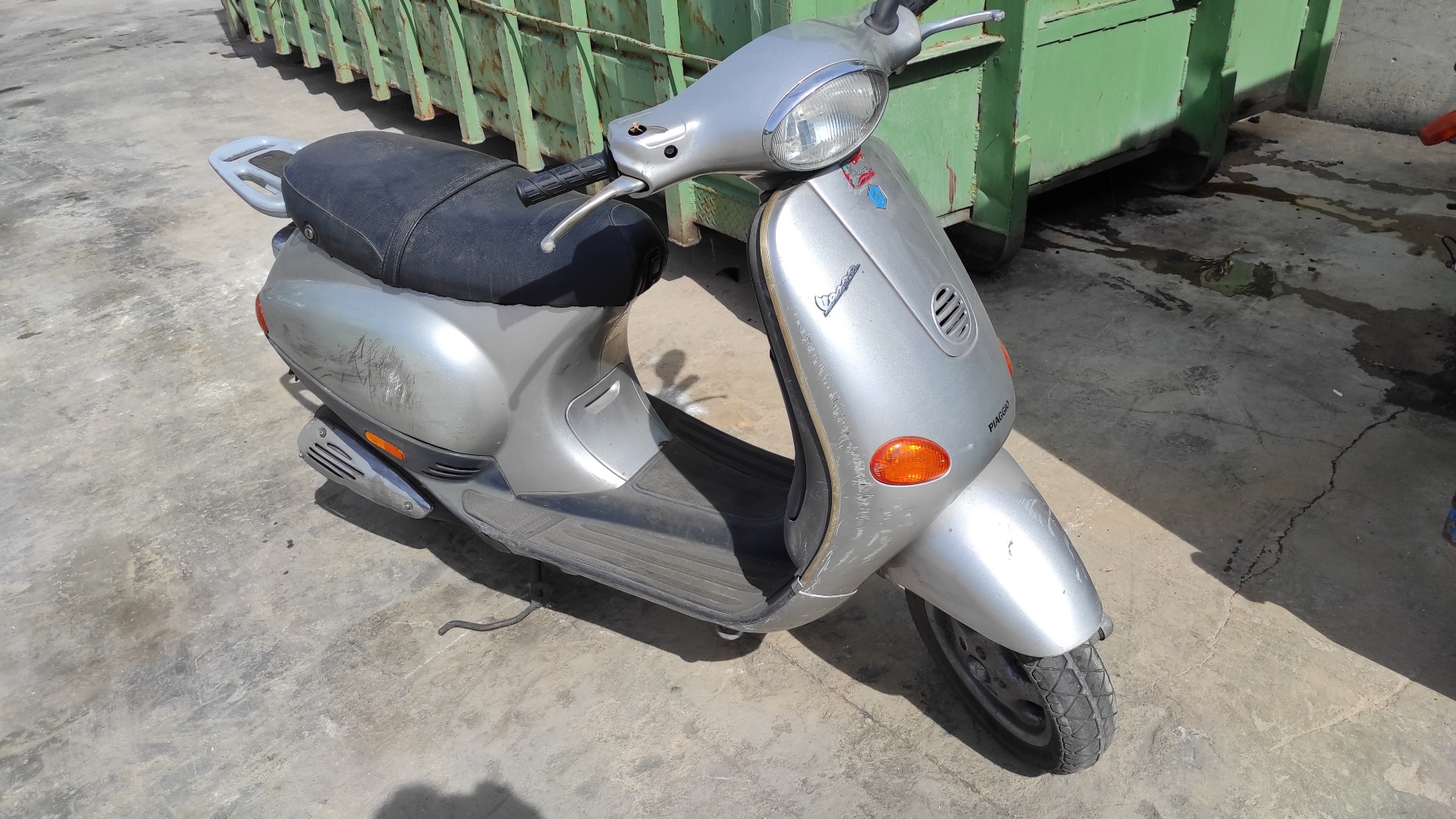 PIAGGIO (VESPA) VESPA