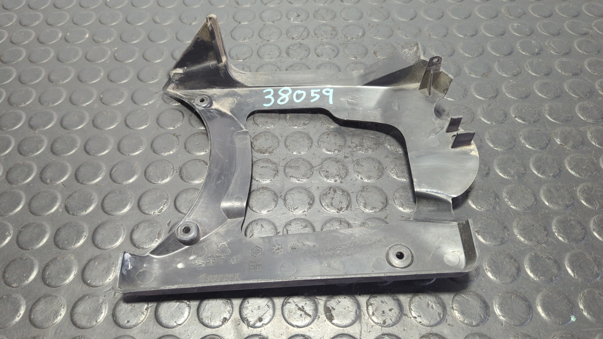 MOLDURA PIAGGIO (VESPA) NRG POWER - vista 3