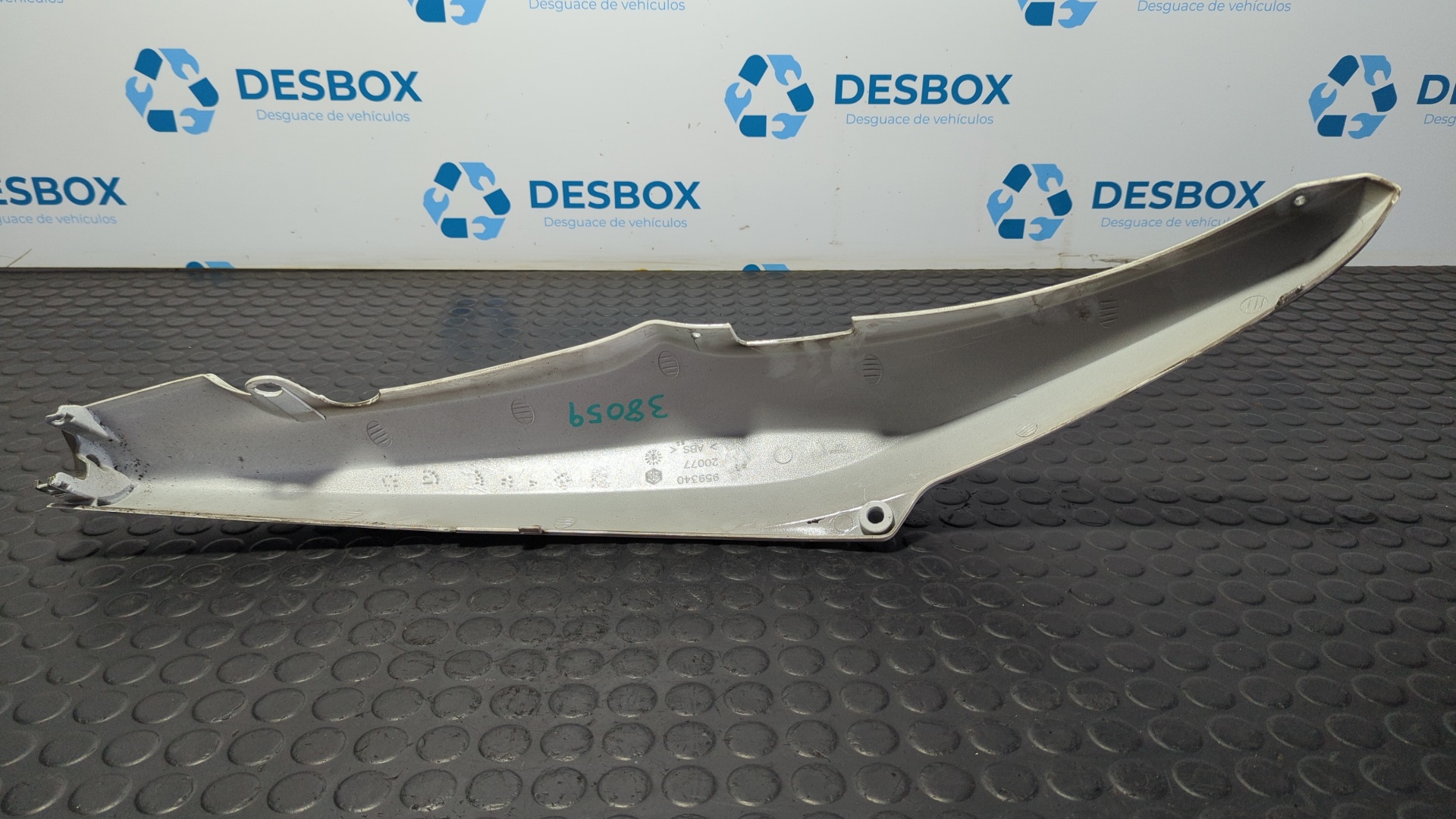 MOLDURA PIAGGIO (VESPA) NRG POWER - vista 3