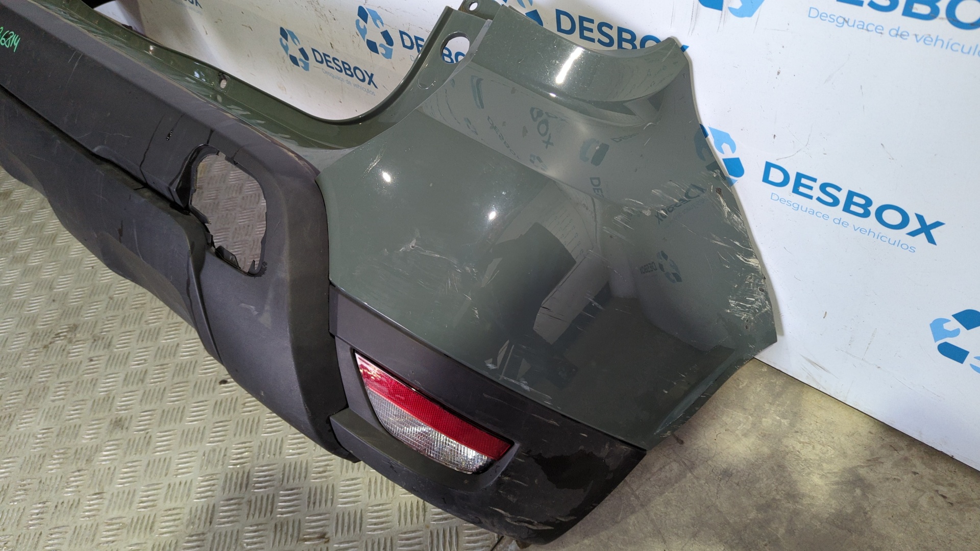 PARAGOLPES TRASERO DACIA DUSTER II - vista 2