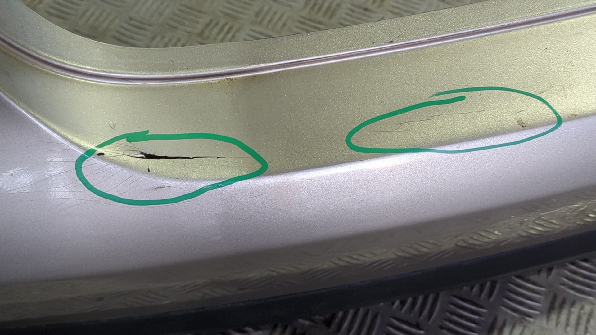 PARAGOLPES TRASERO VOLKSWAGEN JETTA (1K2) - vista 5